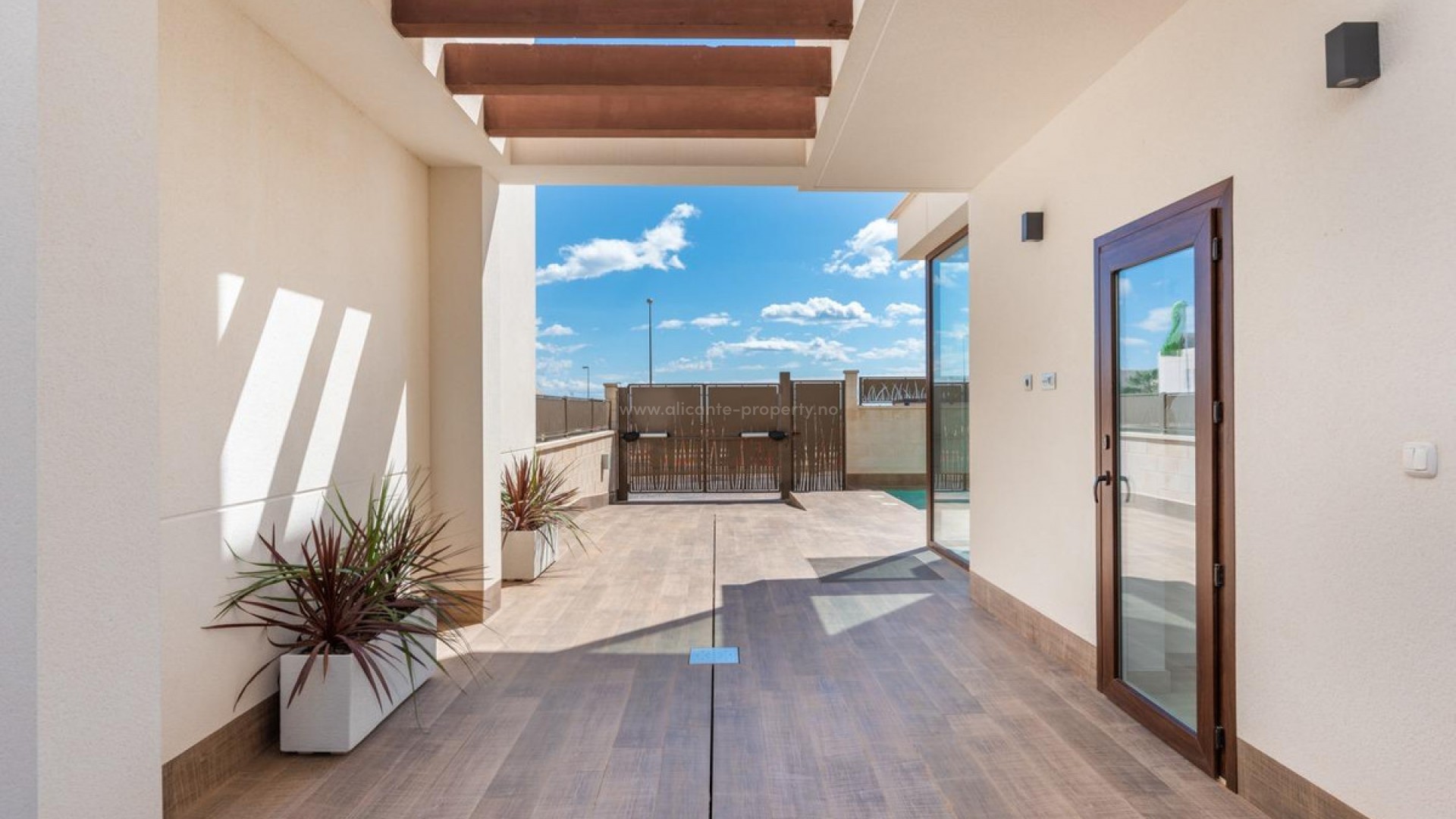 Villa in Los Montesinos Centro