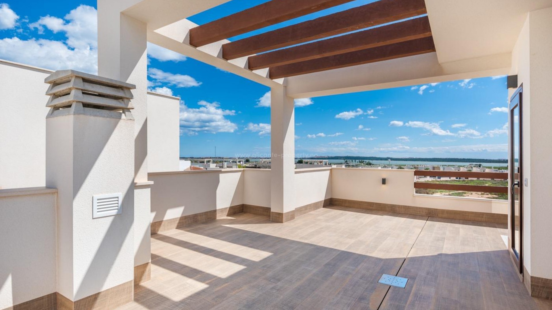 Villa in Los Montesinos Centro