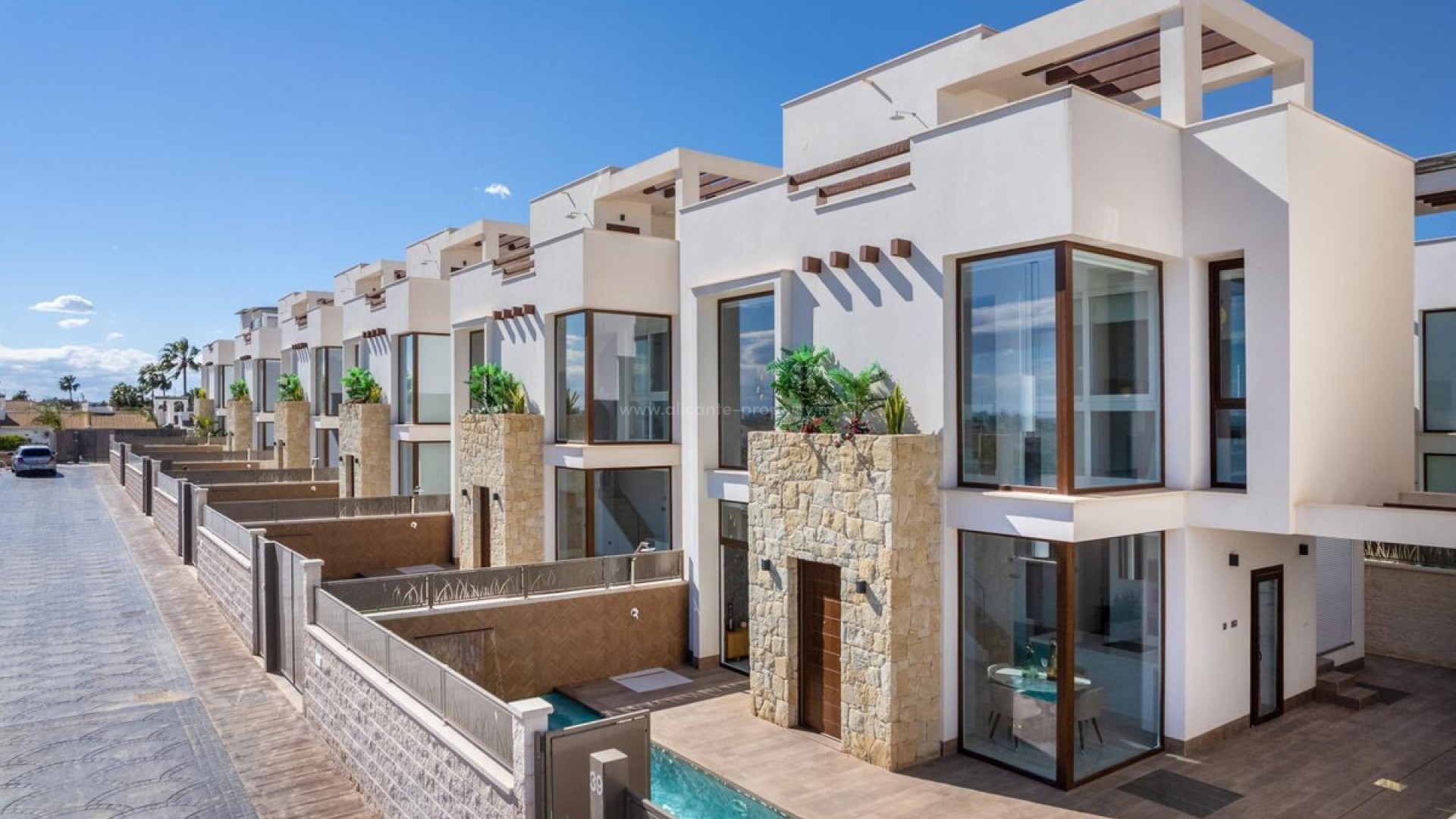 Villa in Los Montesinos Centro