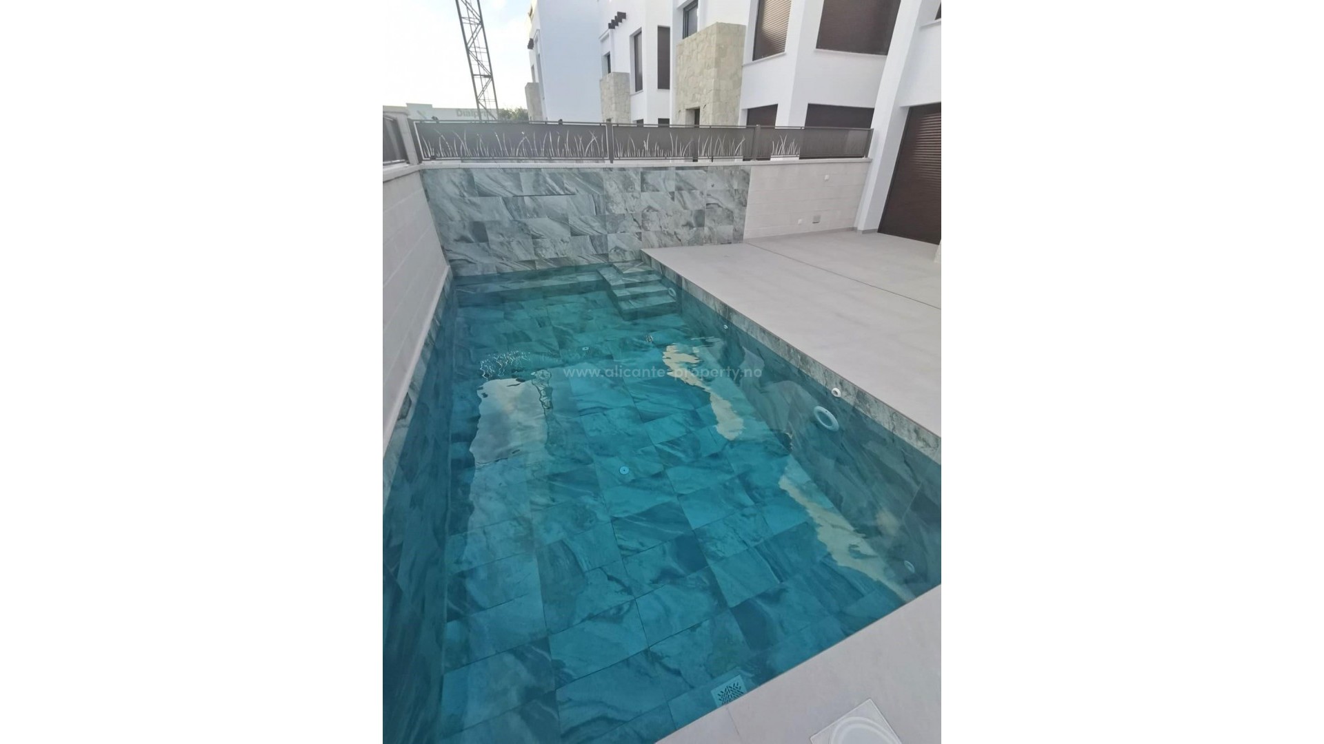 Villa in Los Montesinos Centro