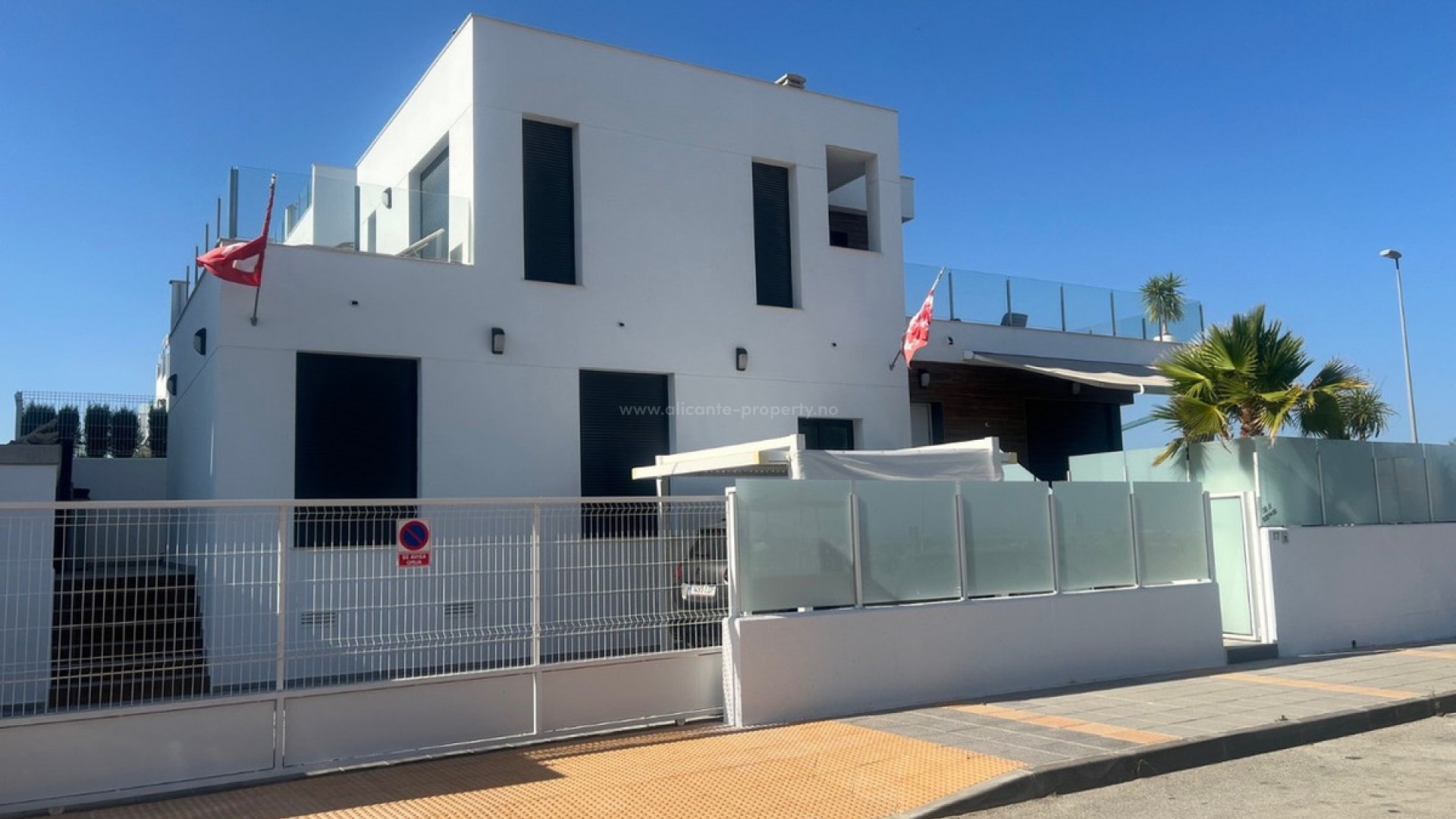 Villa in Los Montesinos Centro