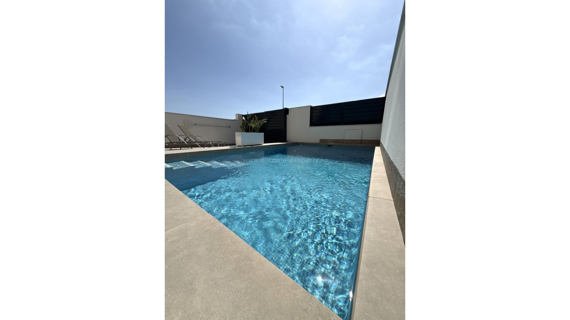 Villa in Los Montesinos Centro