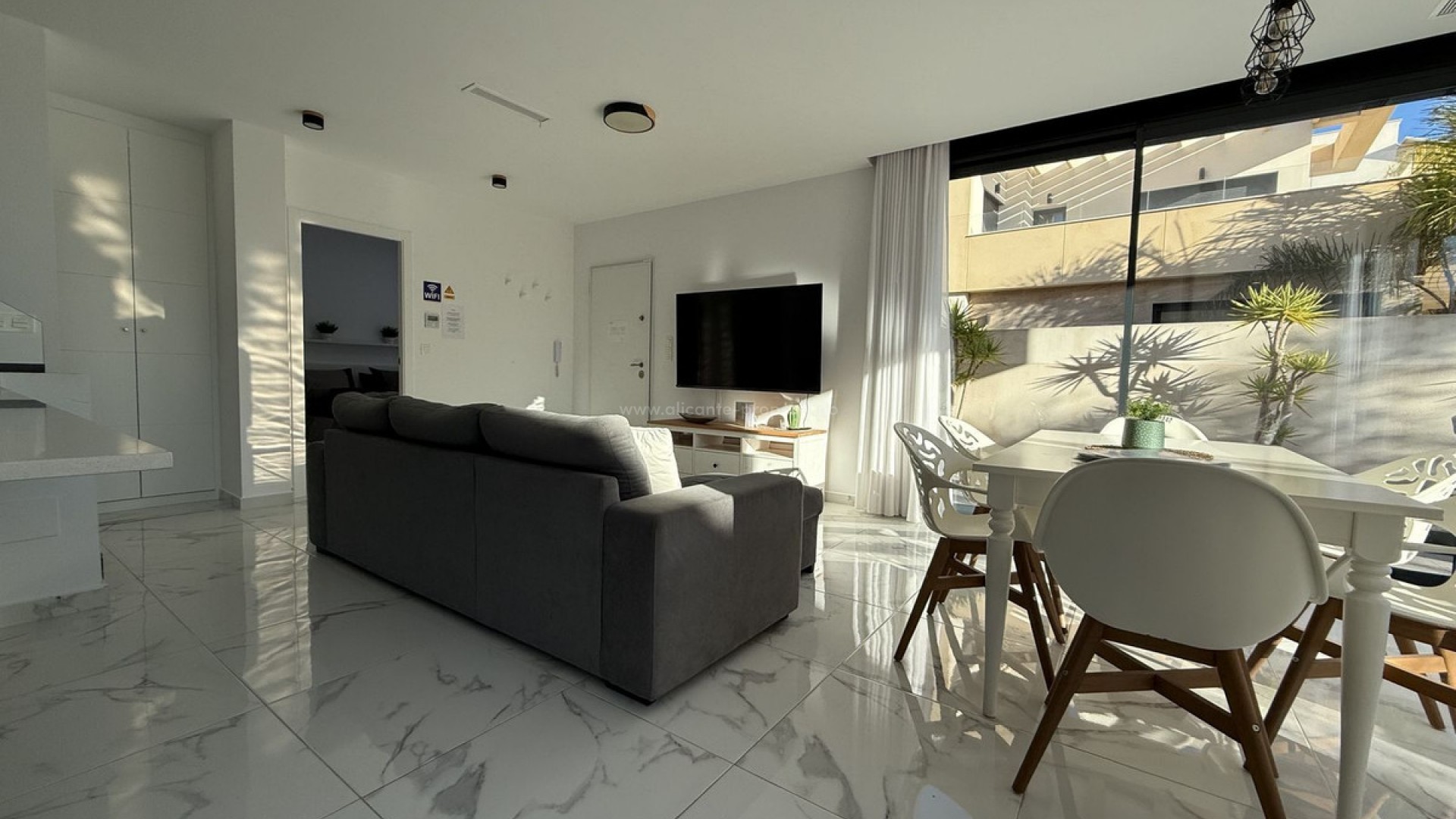 Villa in Los Montesinos Centro