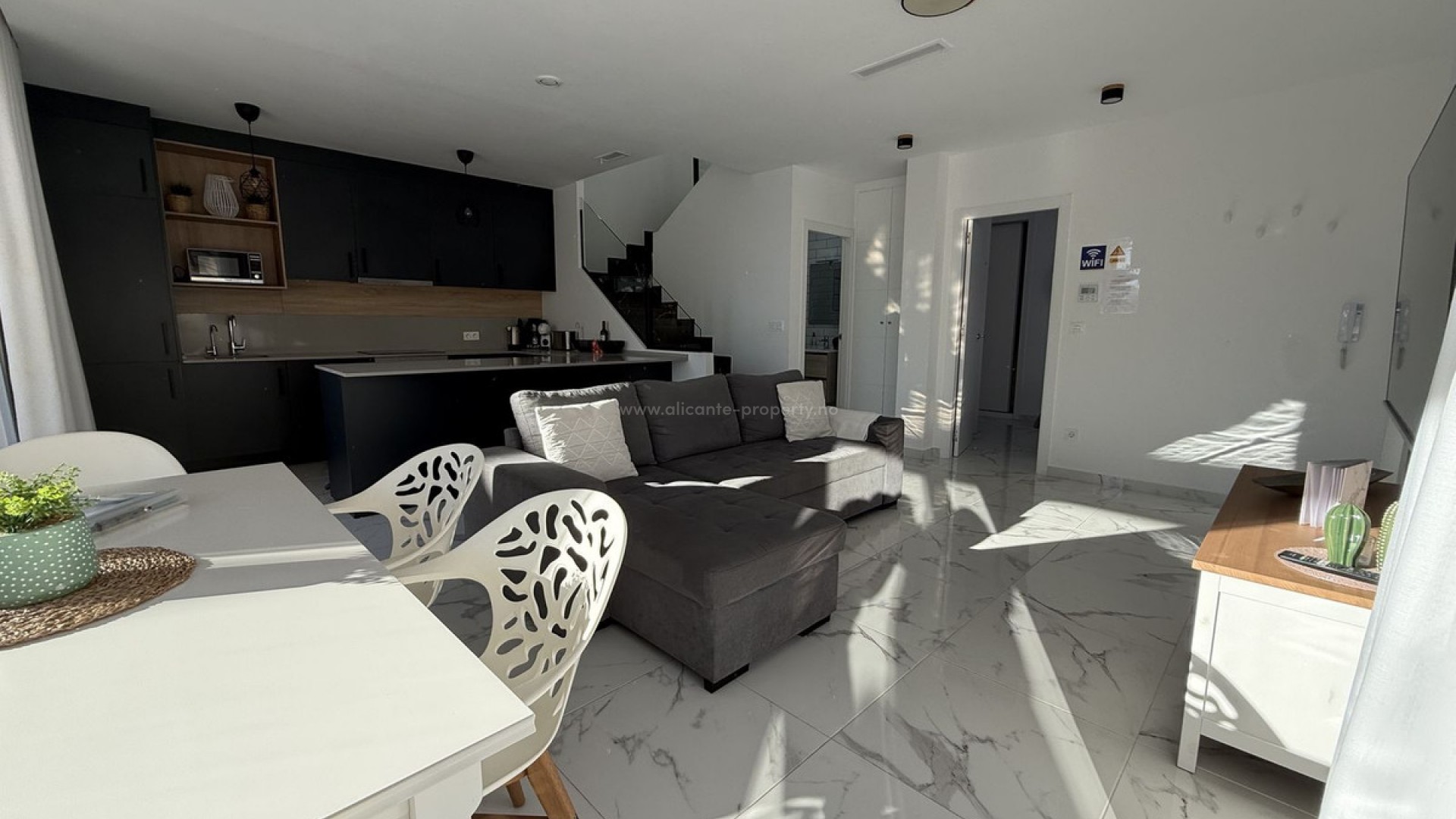 Villa in Los Montesinos Centro