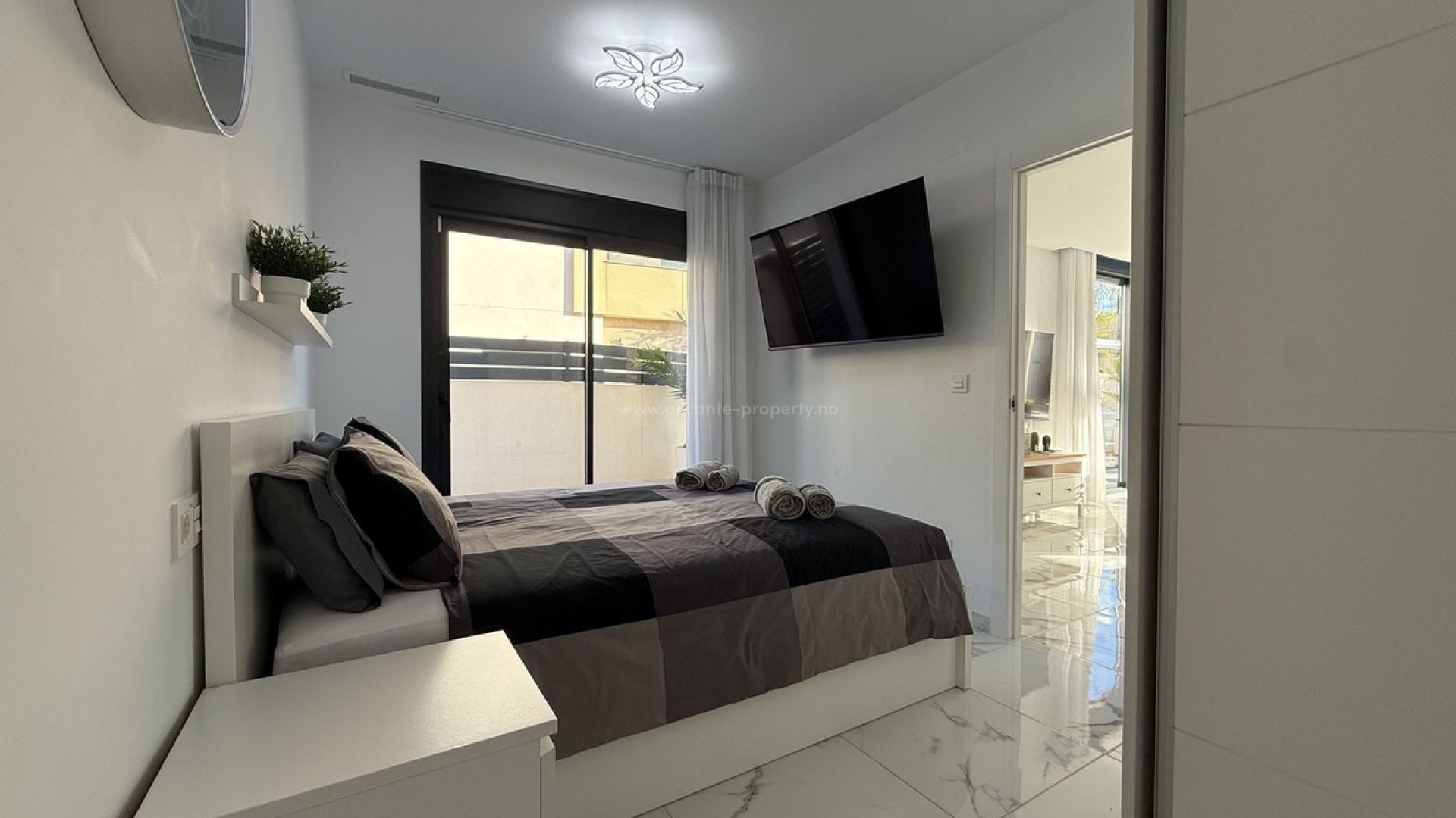 Villa in Los Montesinos Centro