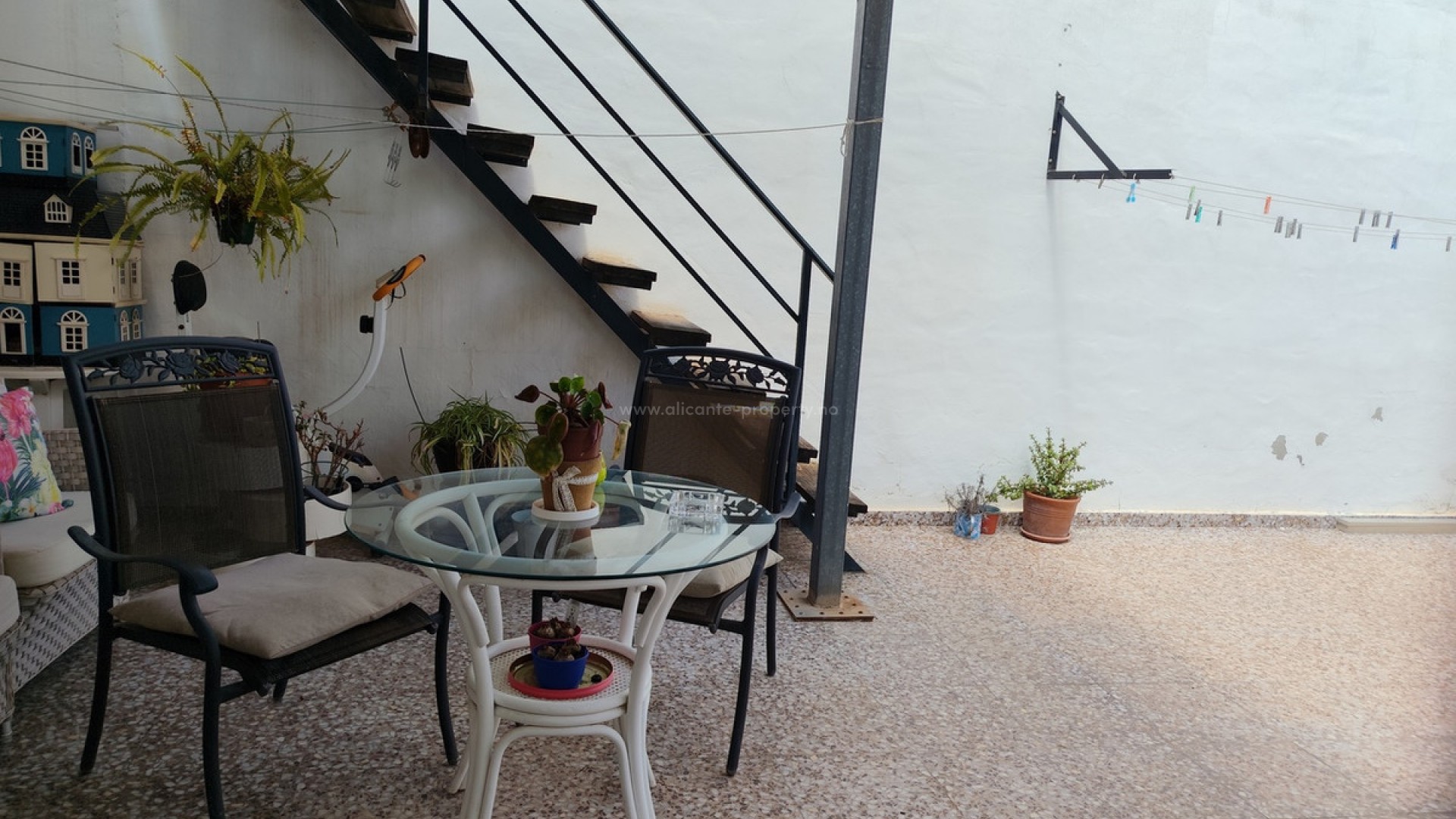 Villa in Los Montesinos Centro