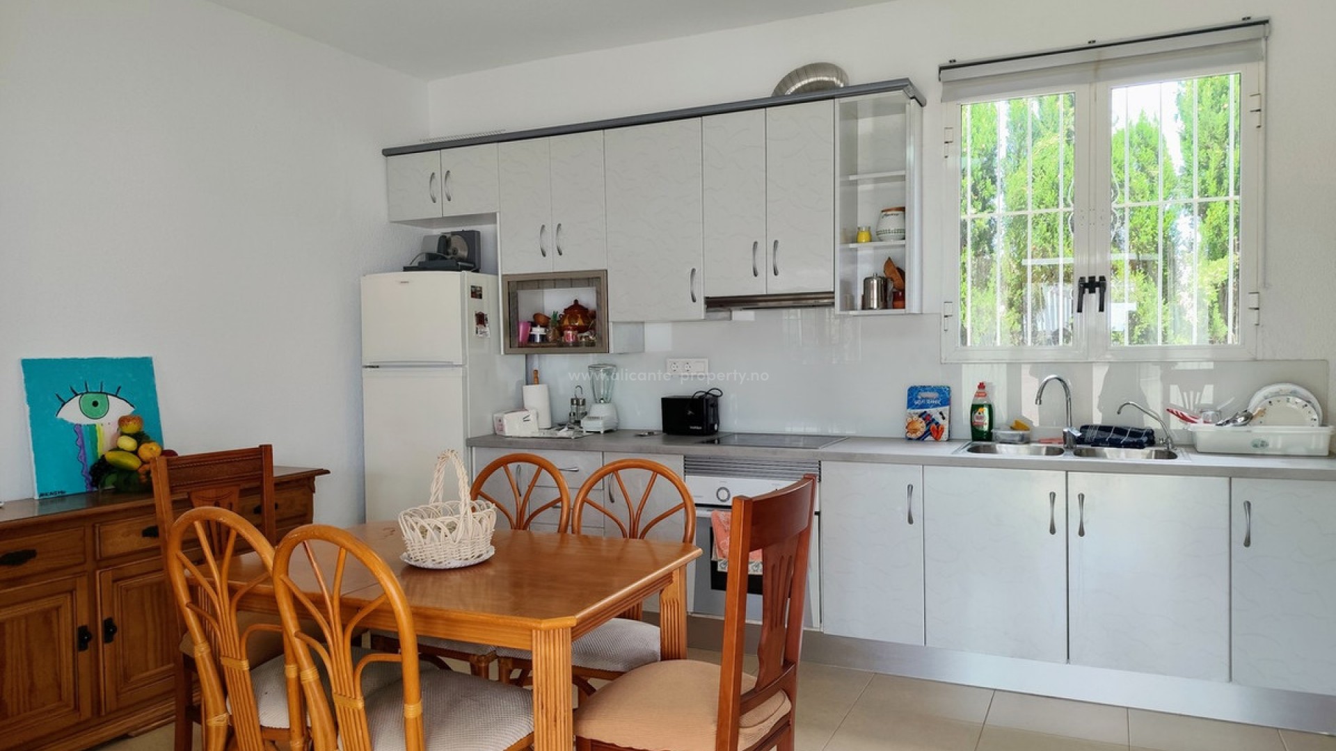 Villa in Los Montesinos Centro