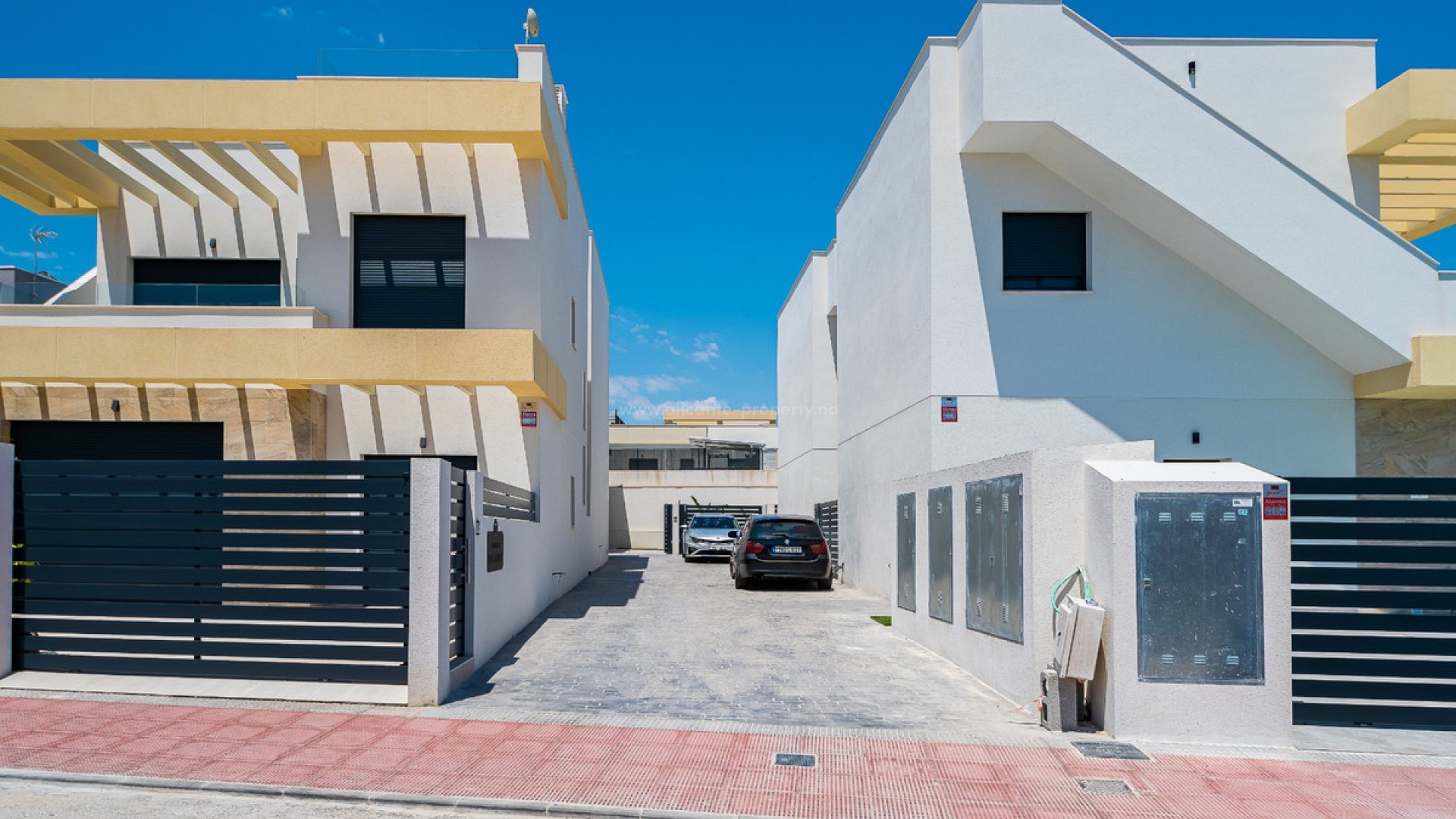 Villa in Los Montesinos Centro