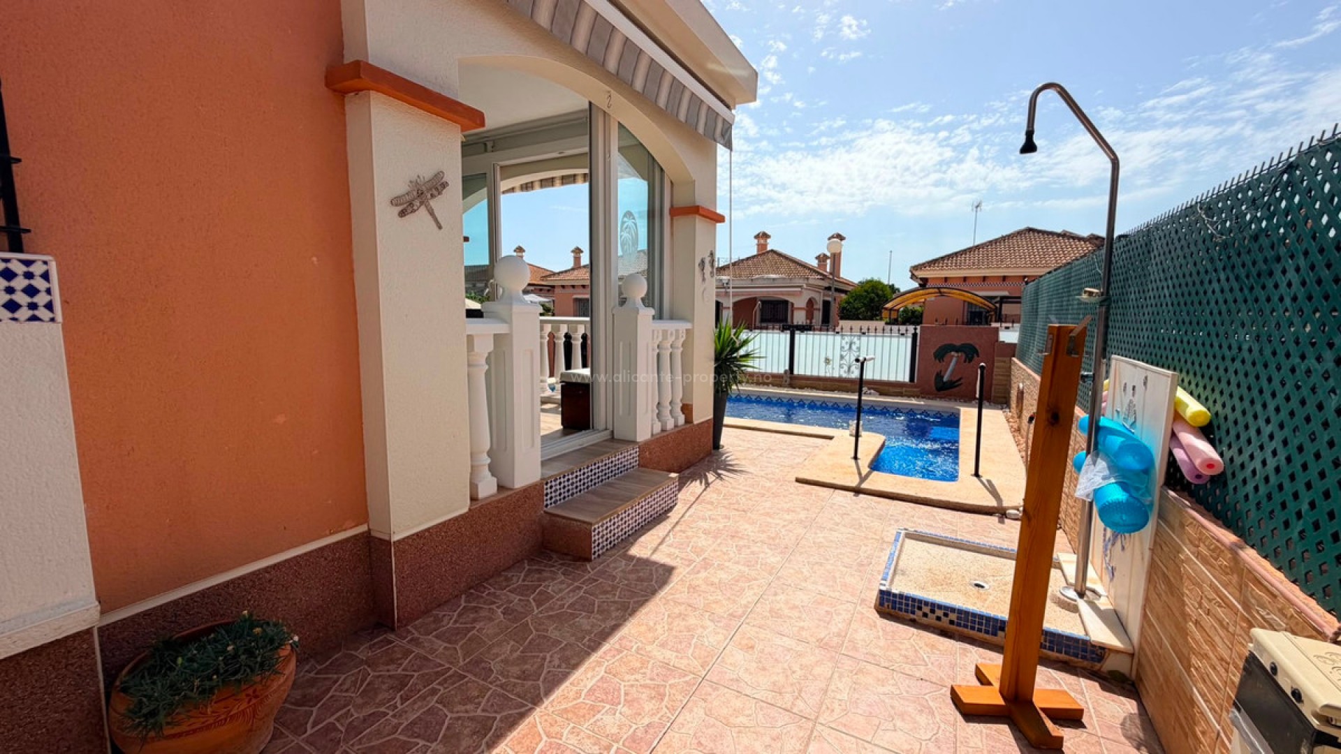 Villa in Los Montesinos Centro