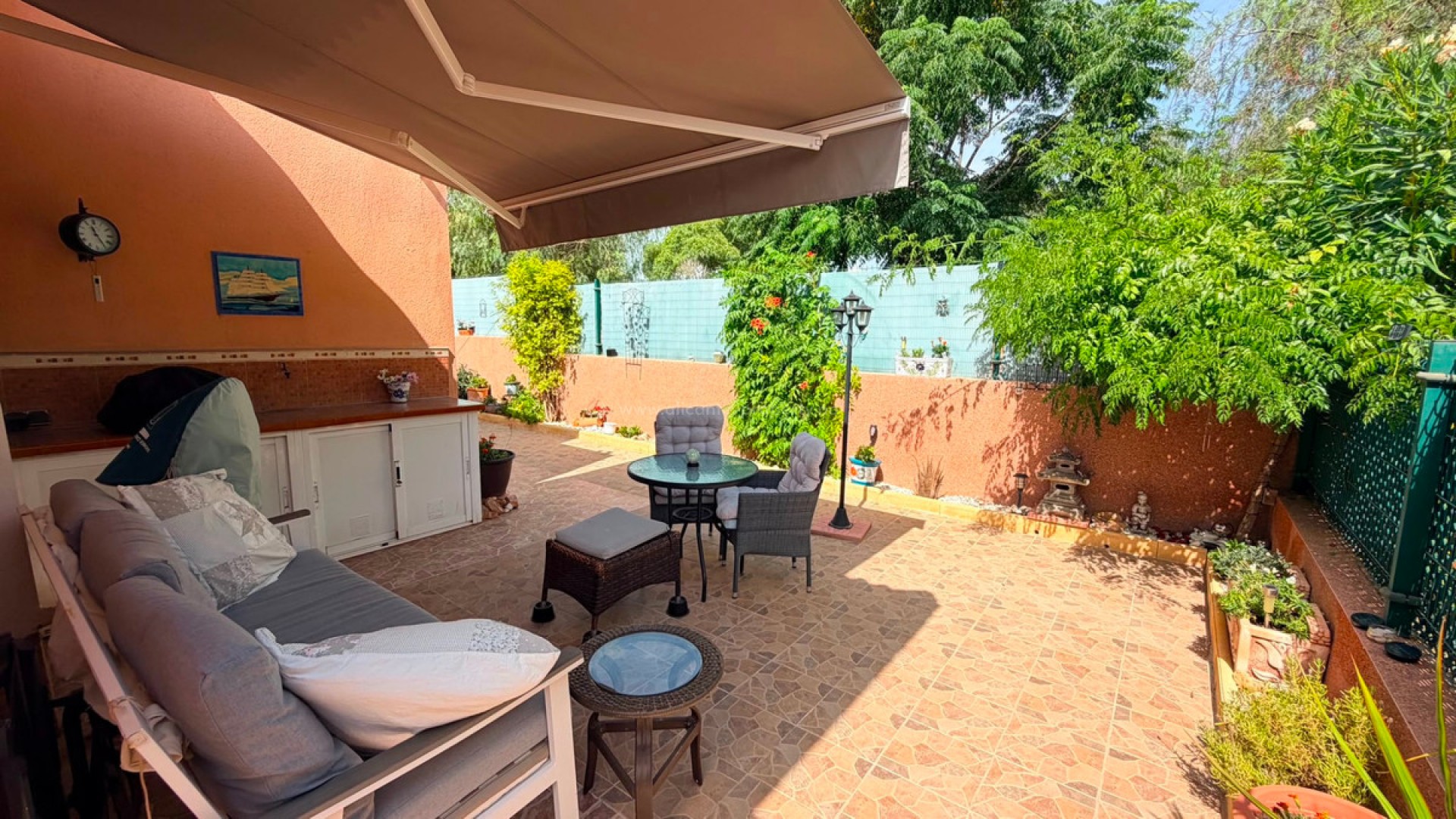 Villa in Los Montesinos Centro