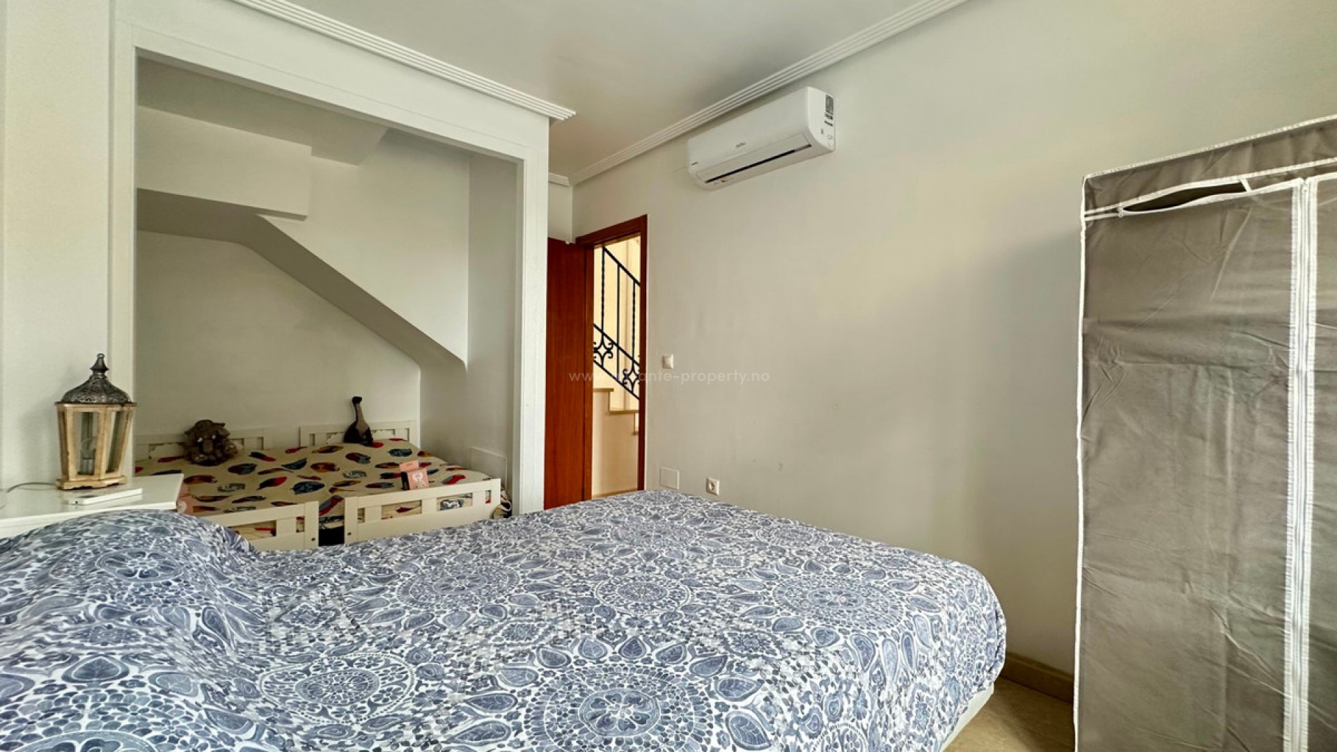 Villa in Los Montesinos Centro