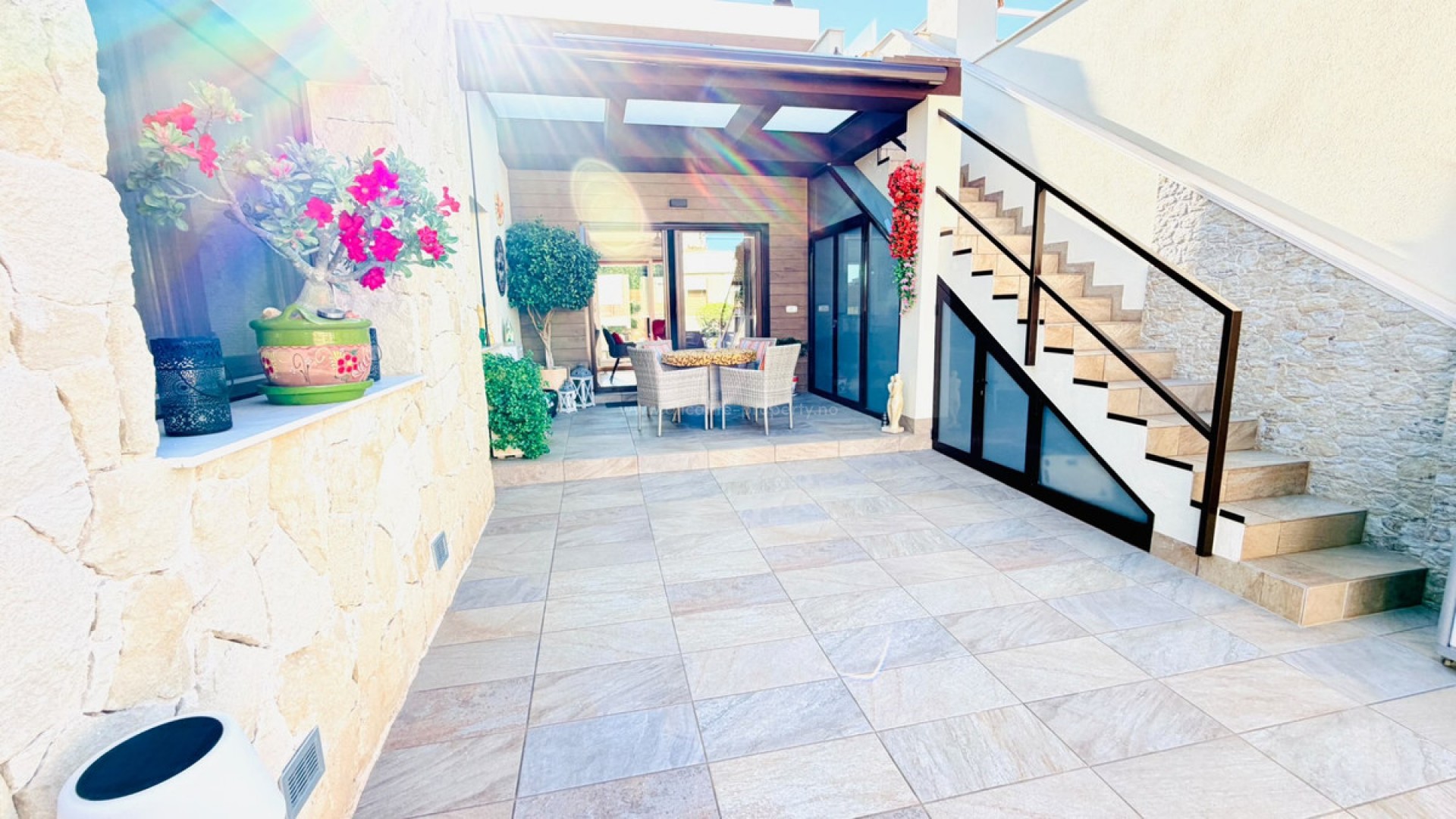 Villa in Los Montesinos Centro
