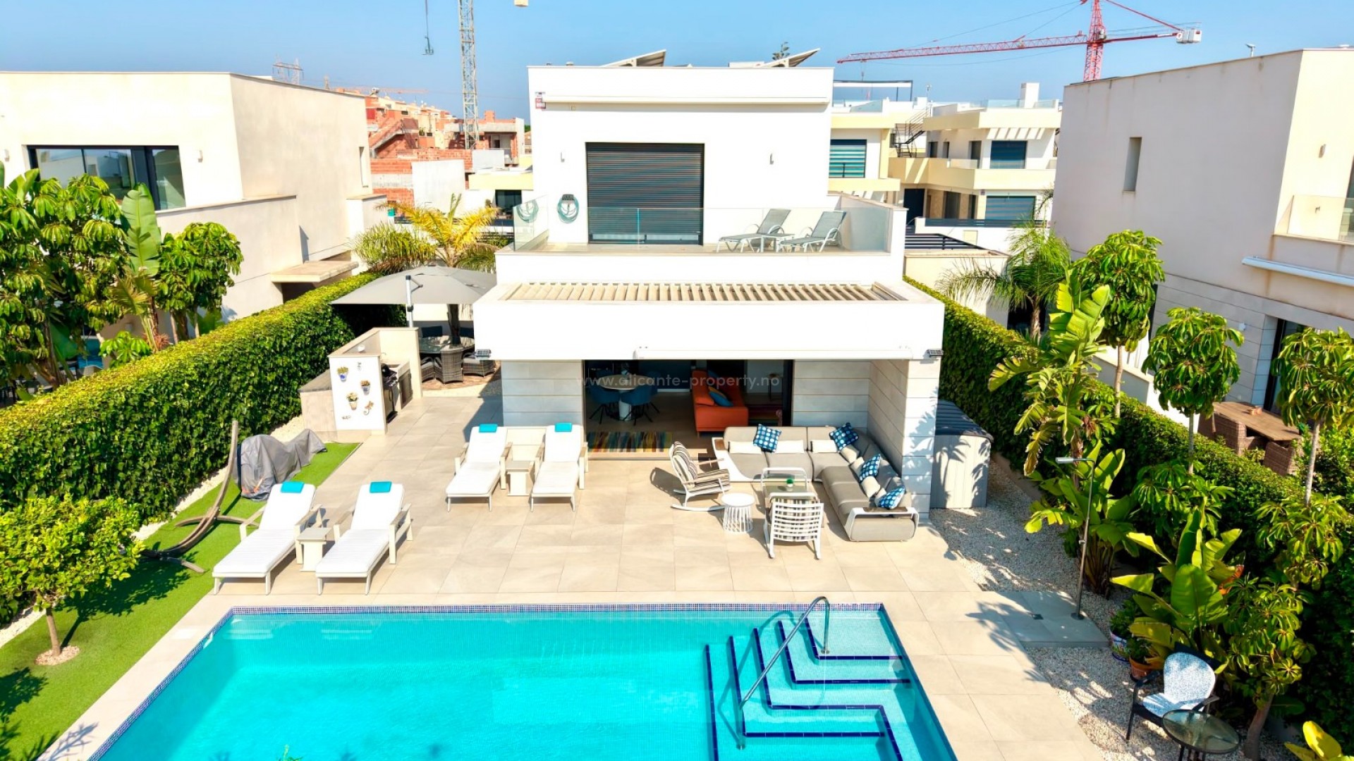 Villa in Los Montesinos - Urb. La Herrada