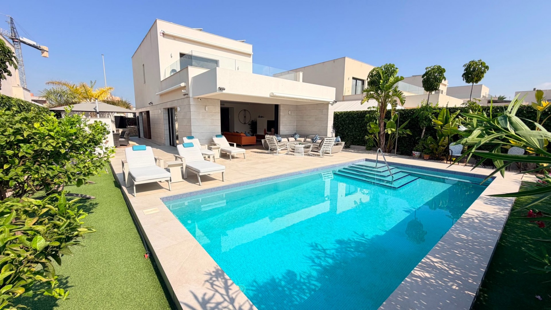 Villa in Los Montesinos - Urb. La Herrada