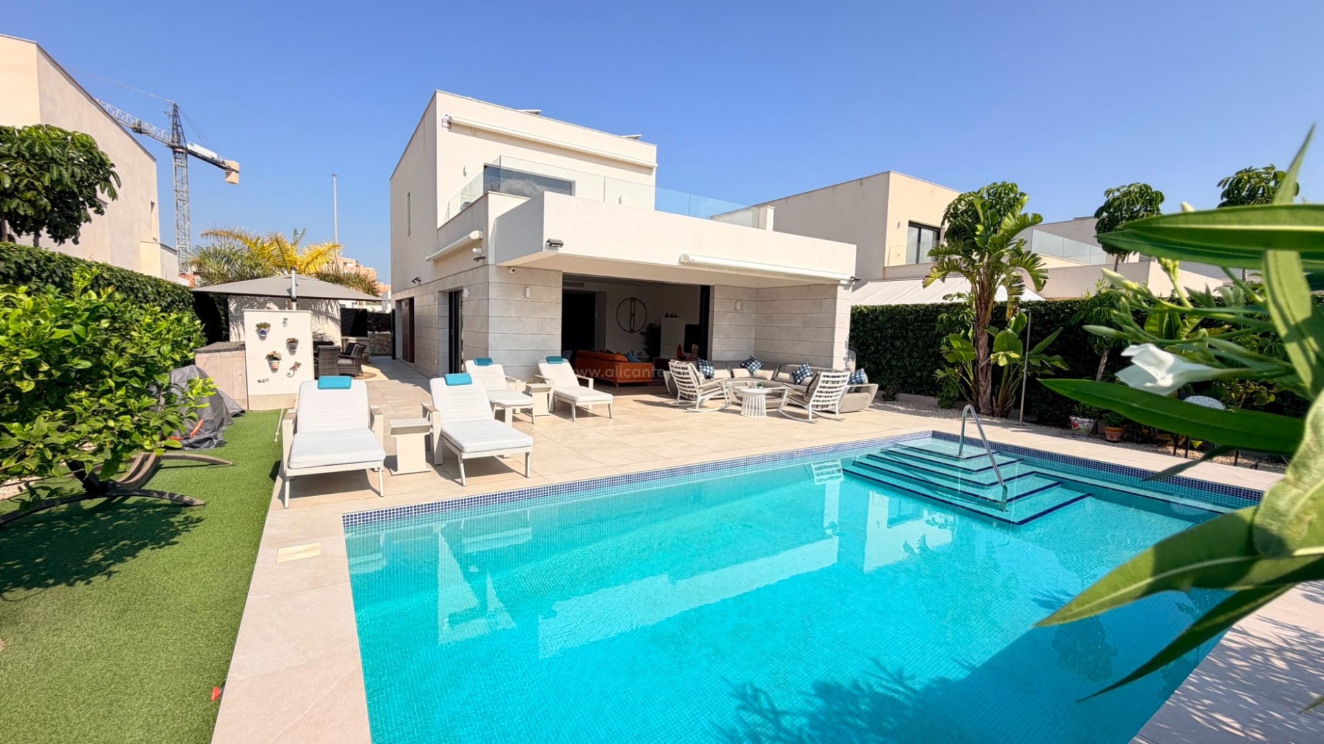 Villa in Los Montesinos - Urb. La Herrada