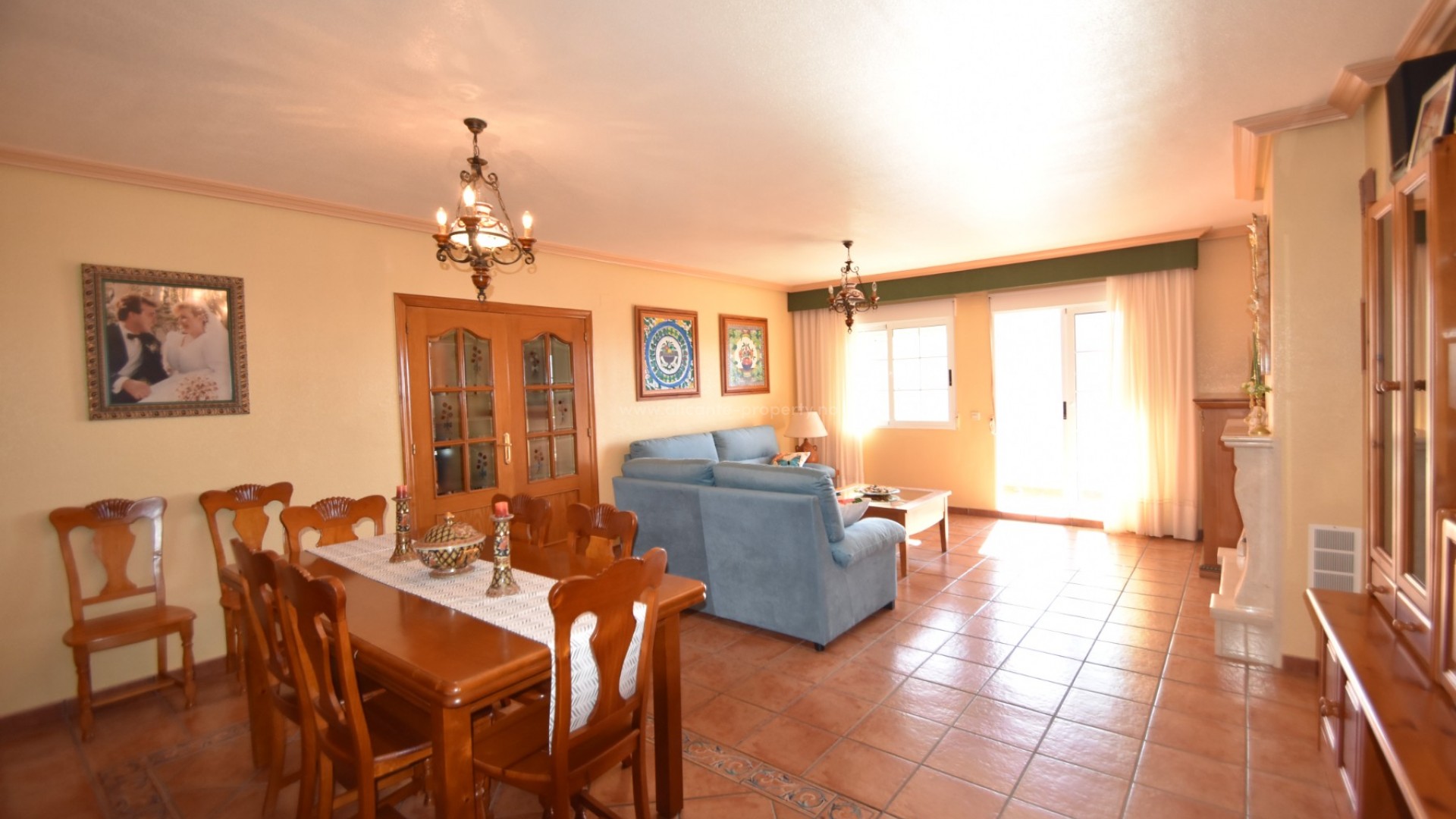 Villa in Los Montesinos