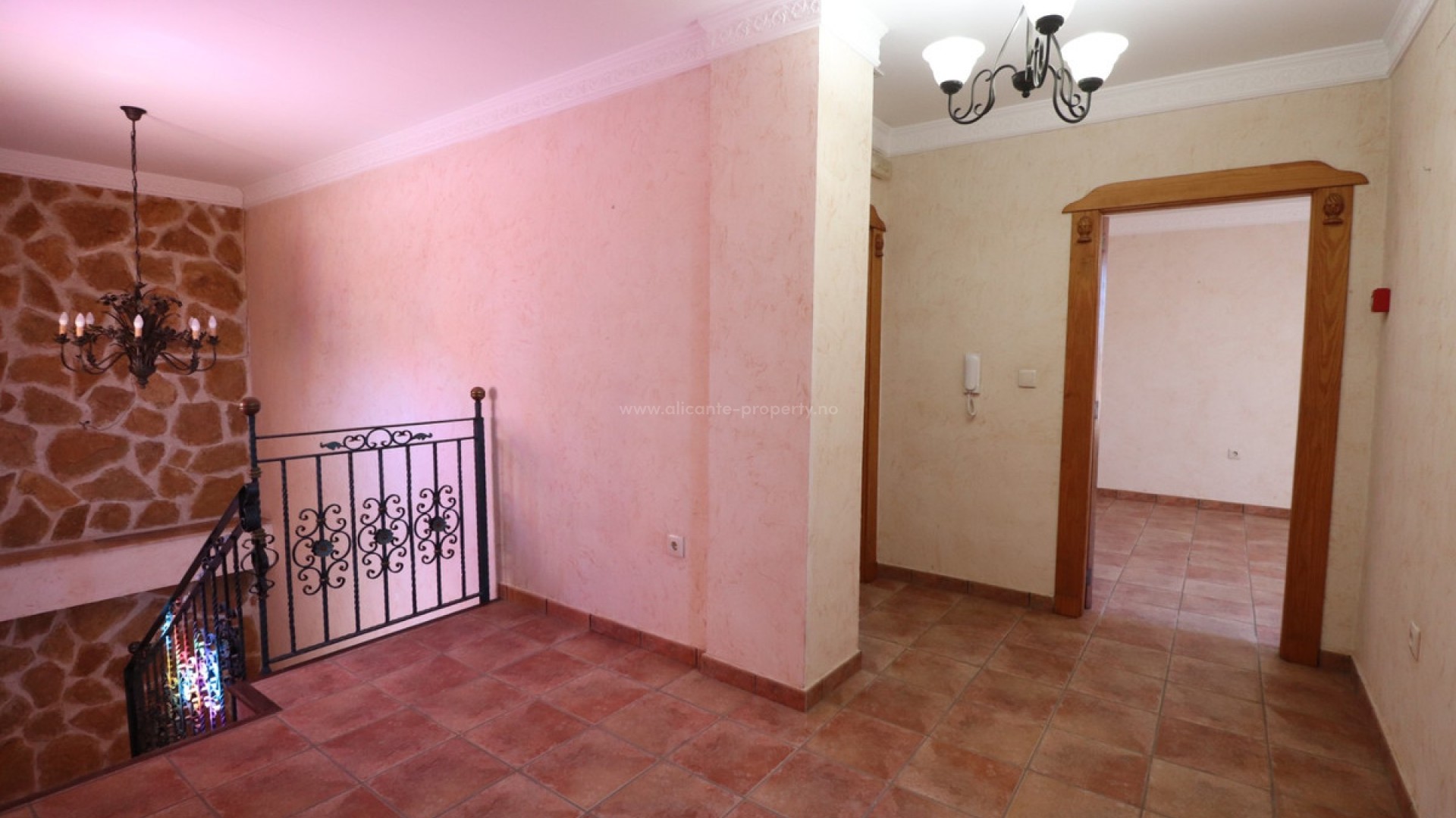 Villa in Los Palacios