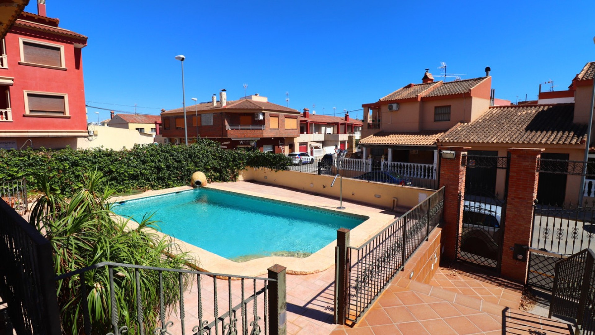Villa in Los Palacios