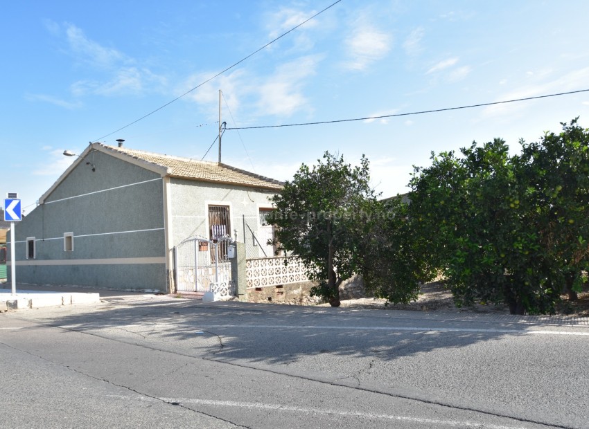 Villa in Los Palacios