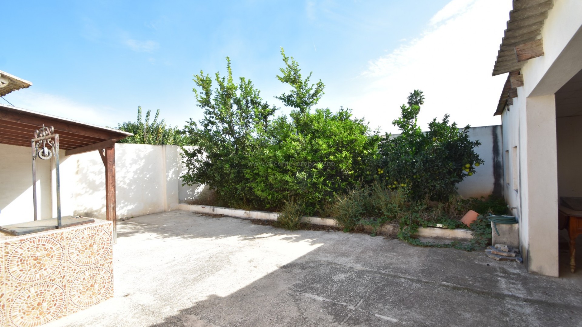 Villa in Los Palacios