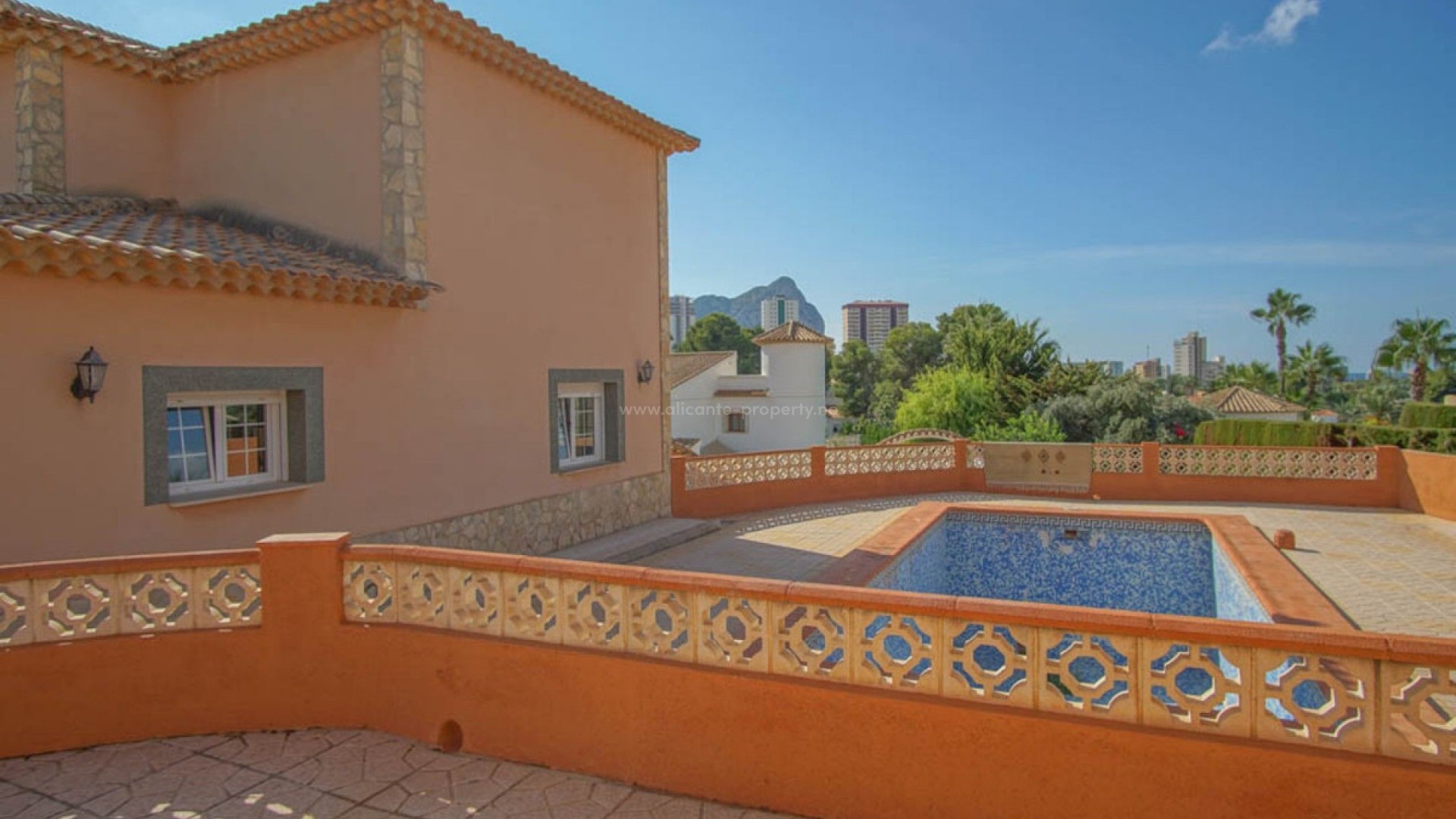 Villa in Los Pinos
