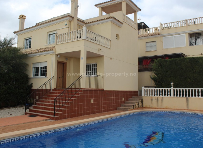 Villa in Montemar