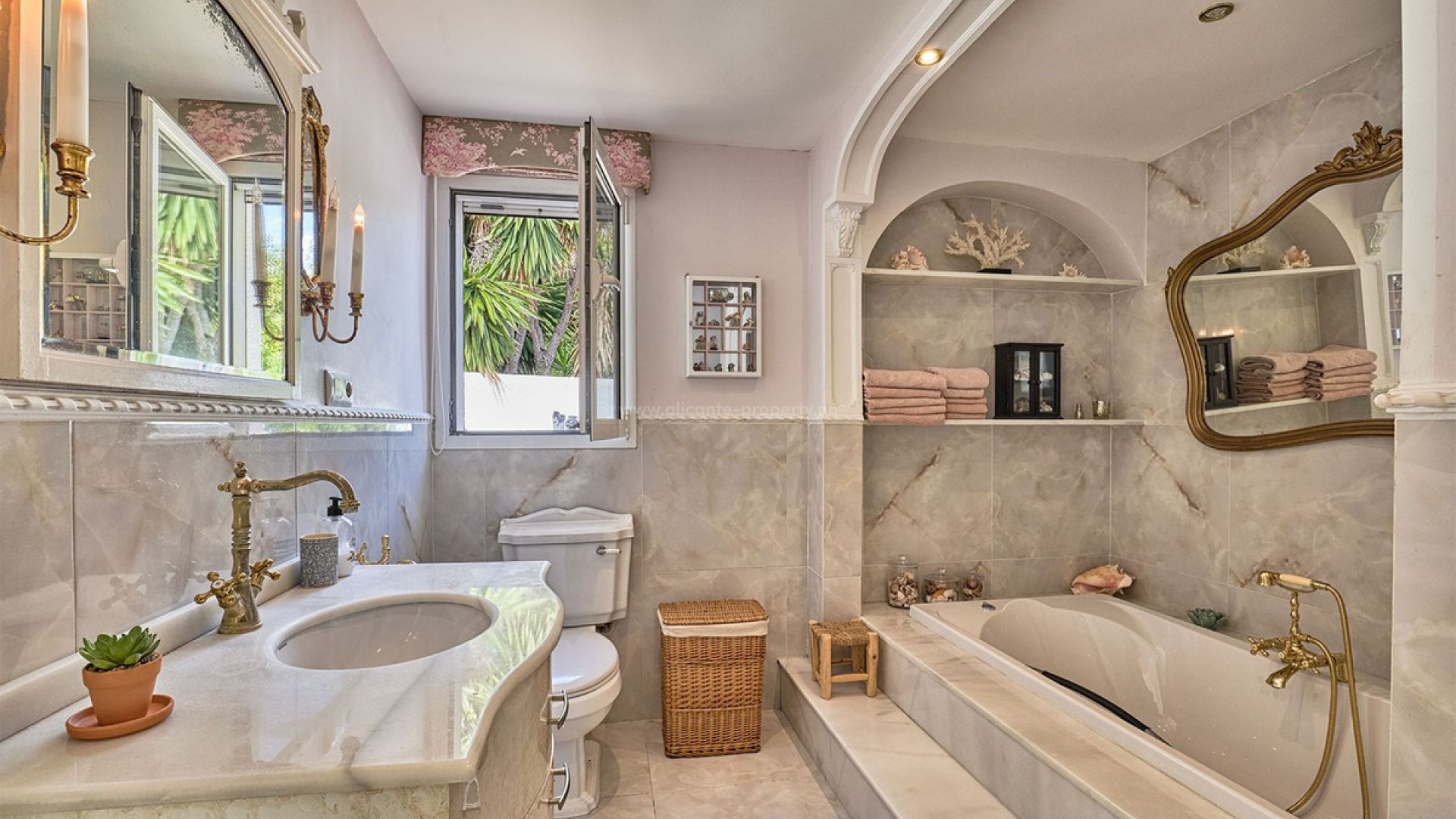 Villa in Moraira