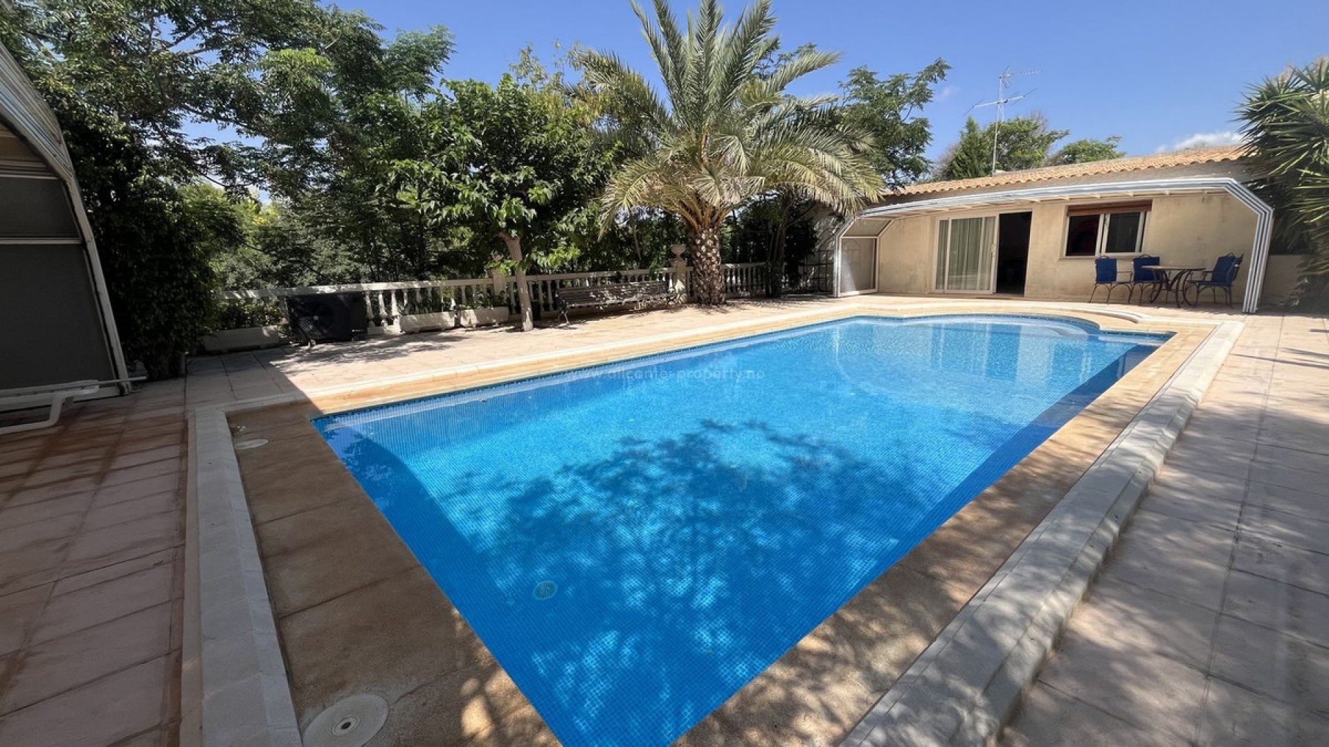 Villa in Muchamiel