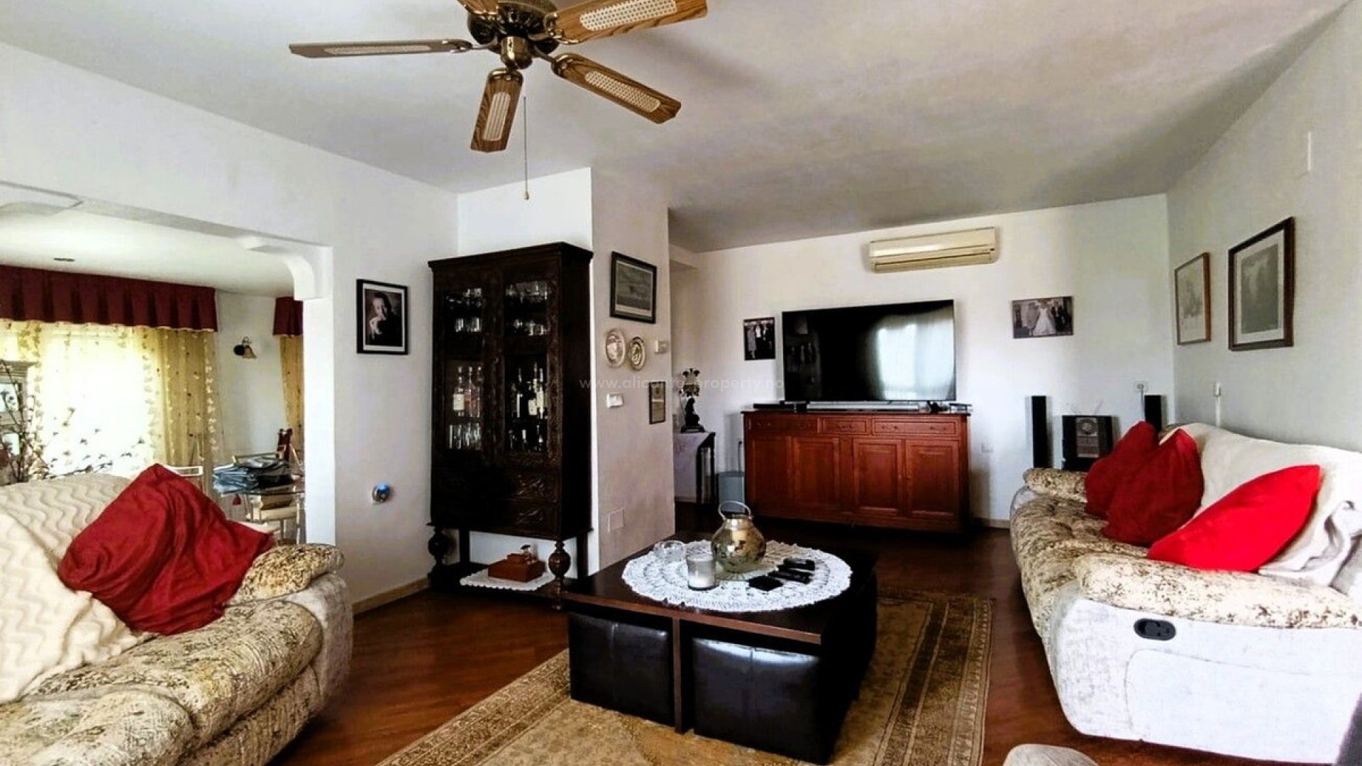 Villa in Orihuela Costa