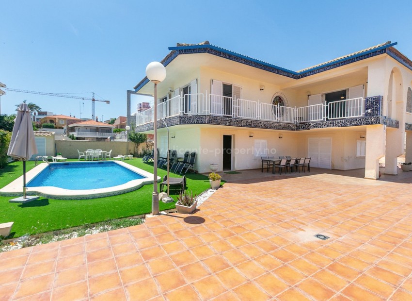 Villa in Orihuela Costa