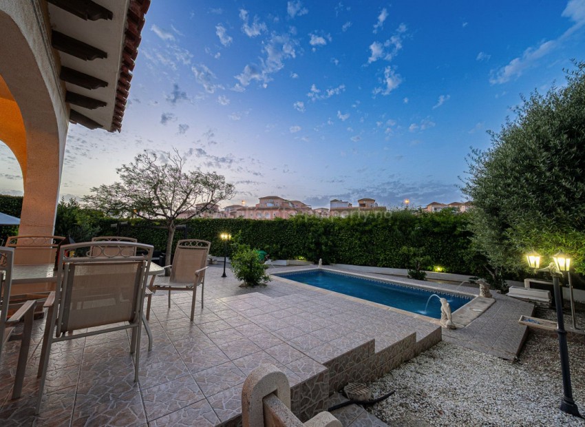 Villa in Orihuela Costa
