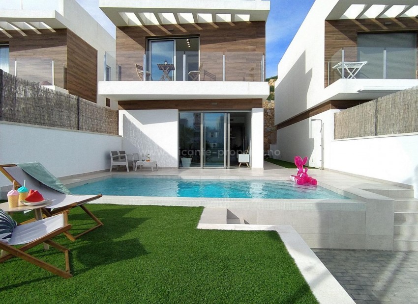 Villa in PAU 8