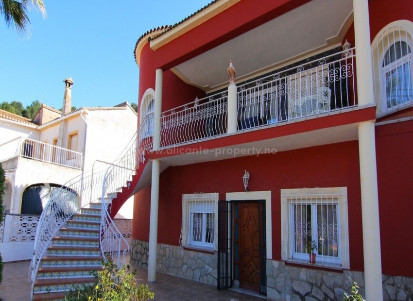 Villa in Pedreguer Centro
