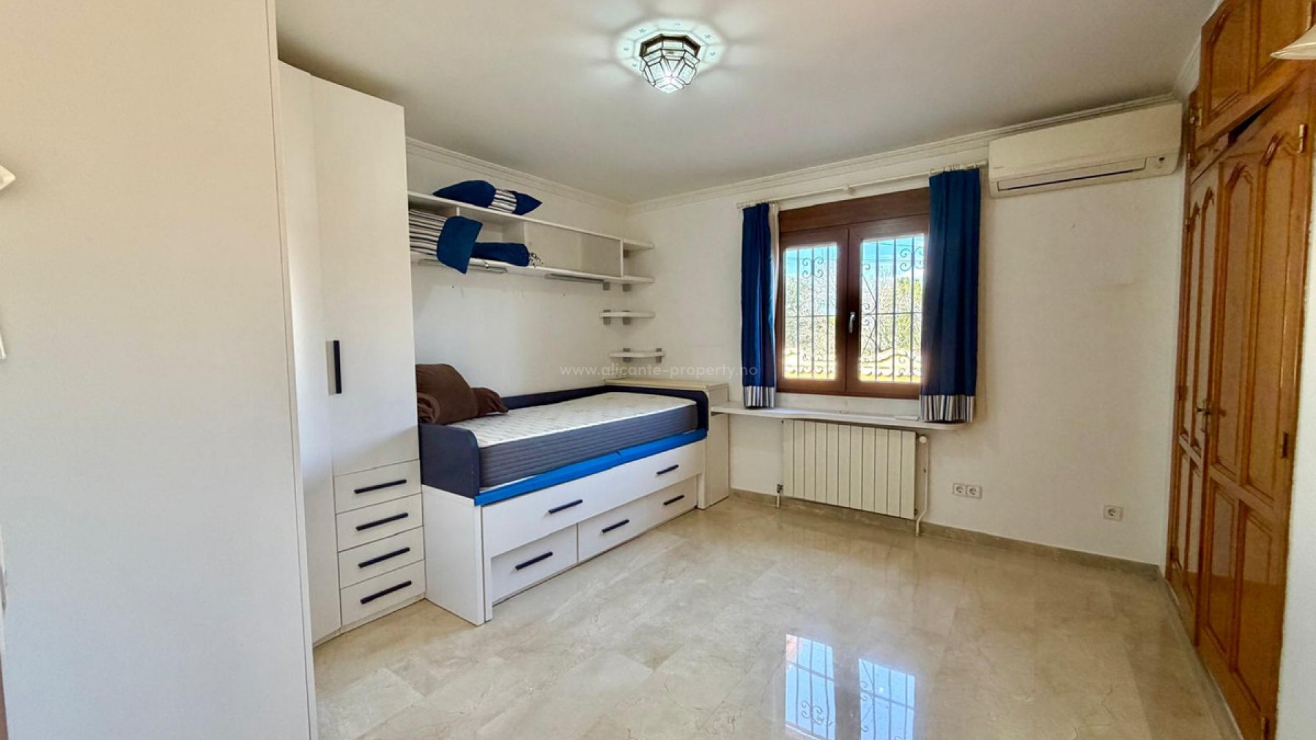 Villa in Pedreguer Centro