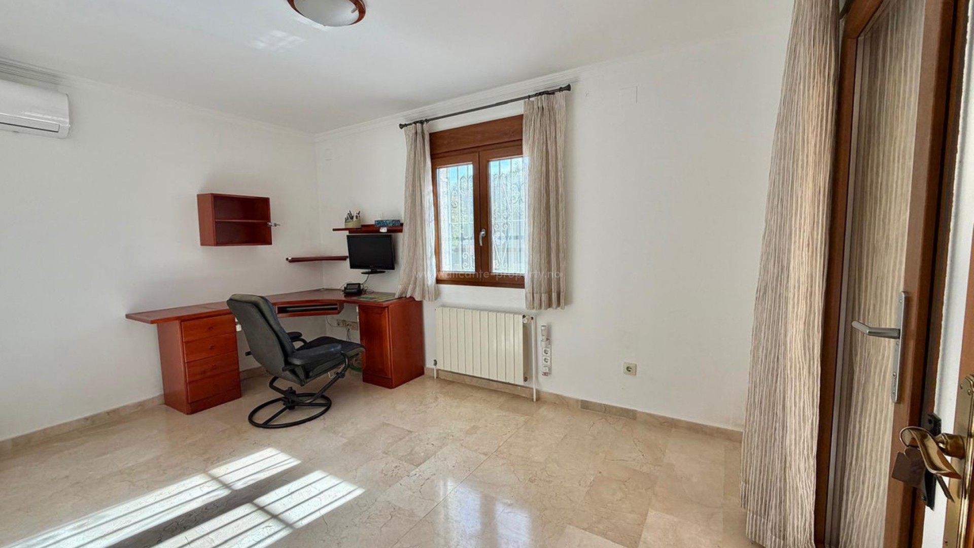 Villa in Pedreguer Centro