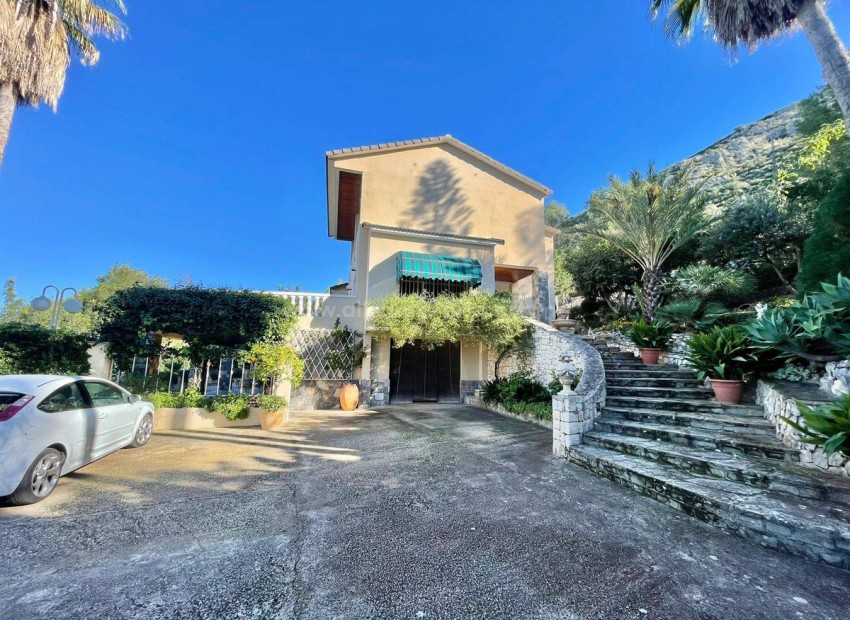 Villa in Pedreguer Centro