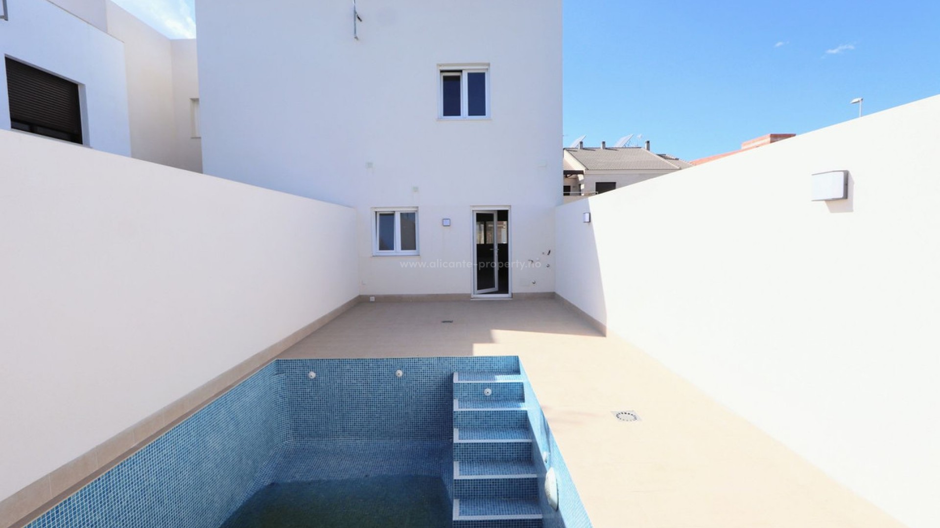 Villa in Pilar de la Horadada Centro