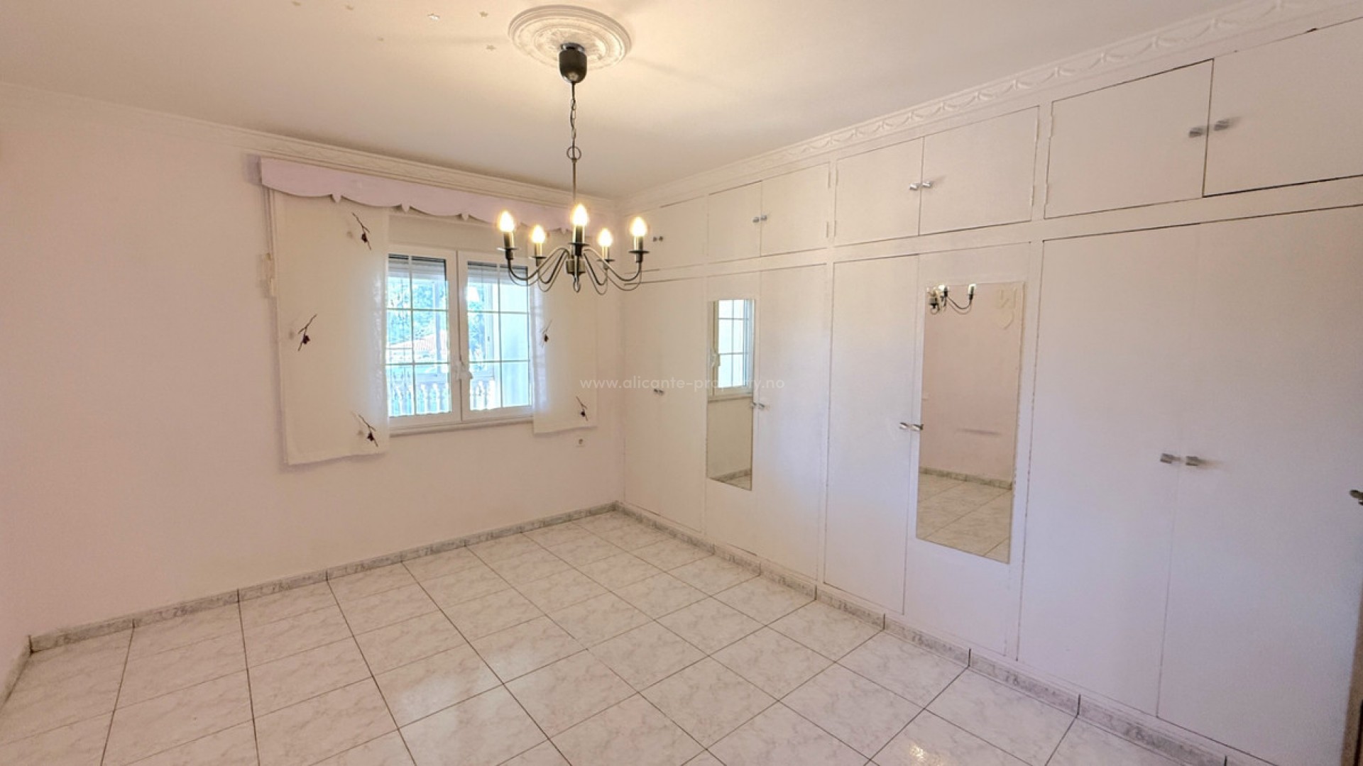 Villa in Pilar de la Horadada Centro