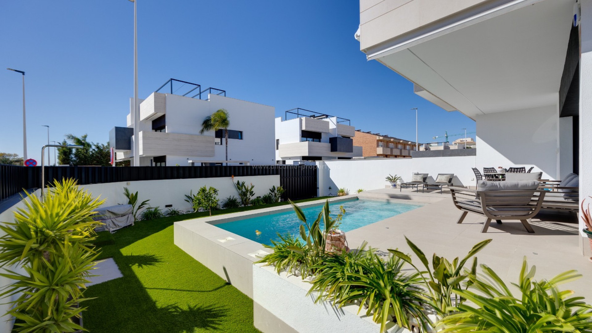 Villa in Pilar de la Horadada Centro