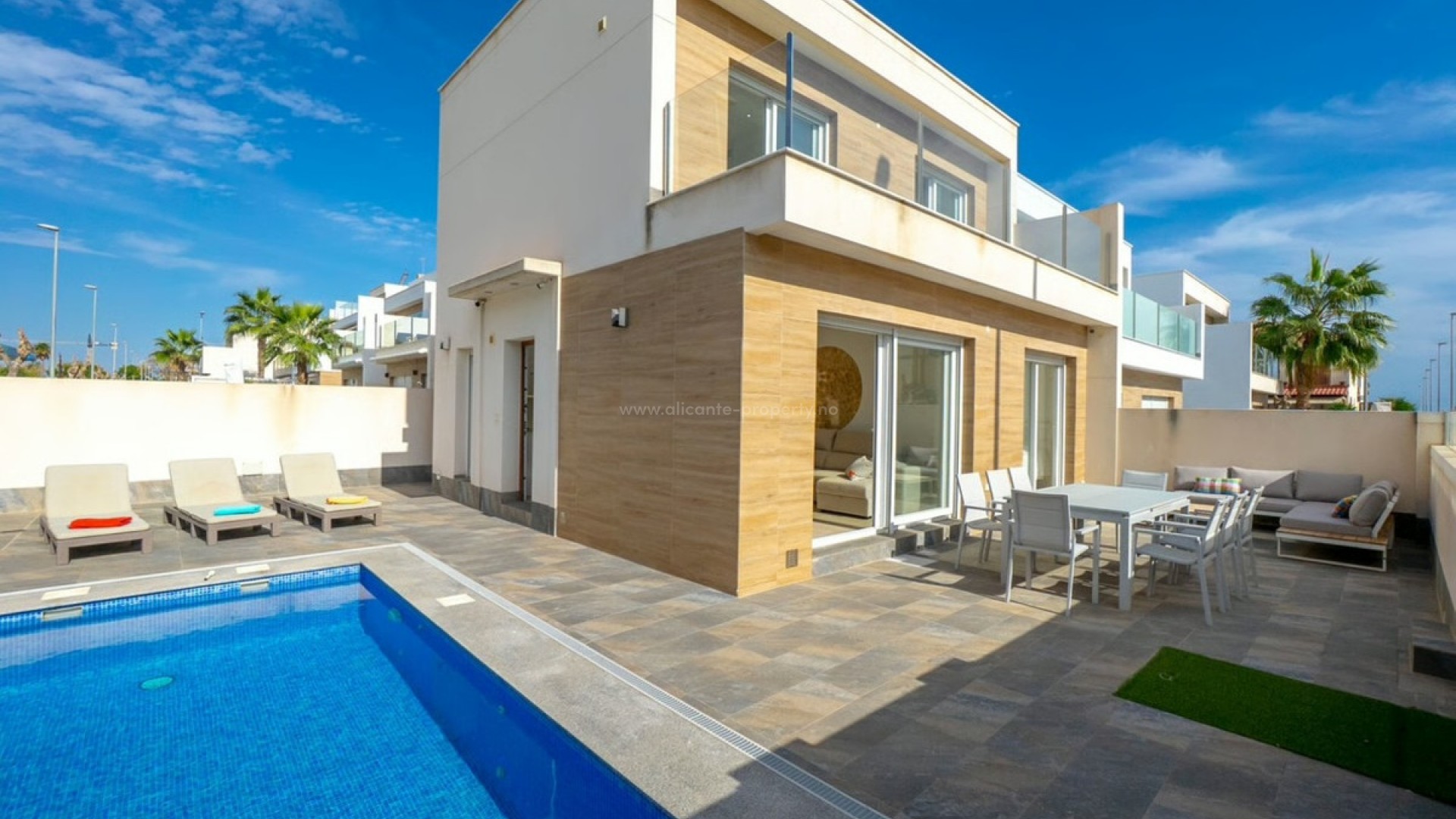 Villa in Pilar de la Horadada Centro