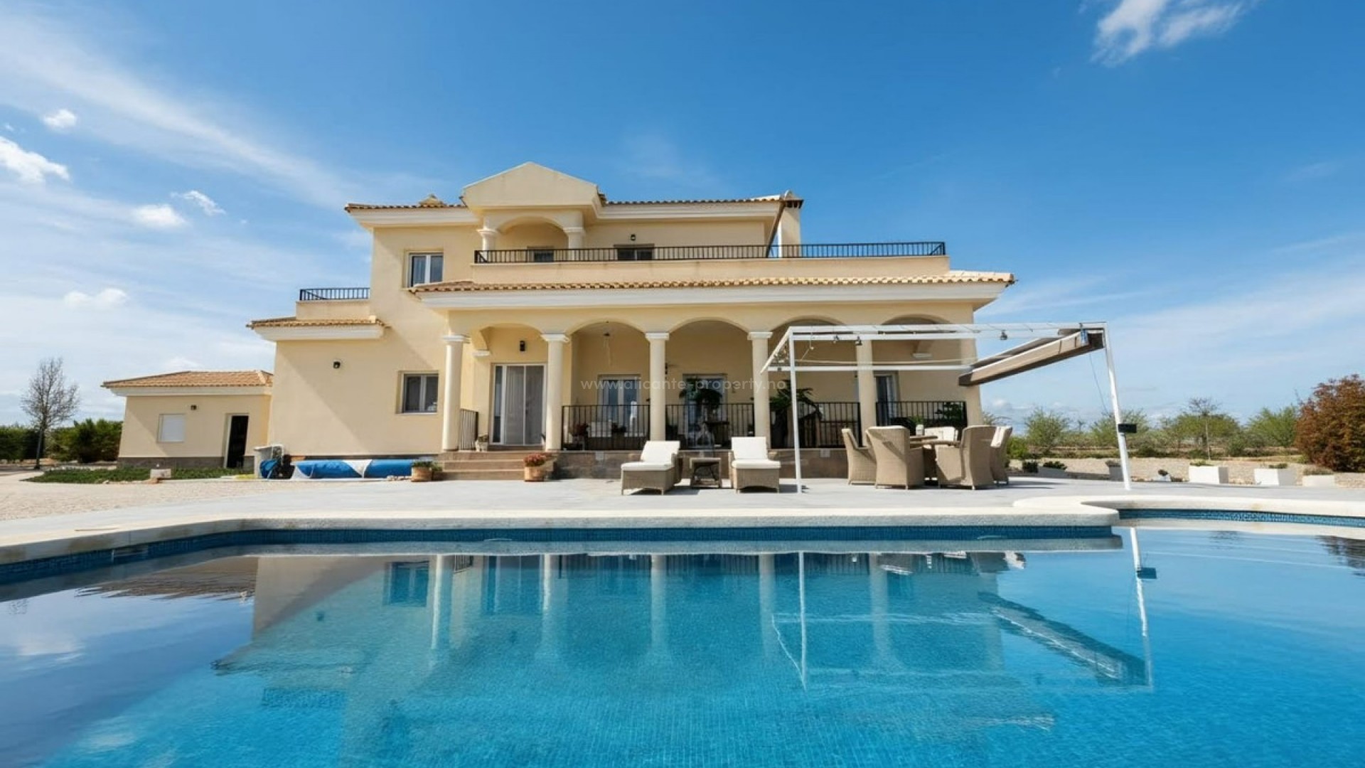 Villa in Pinoso Centro