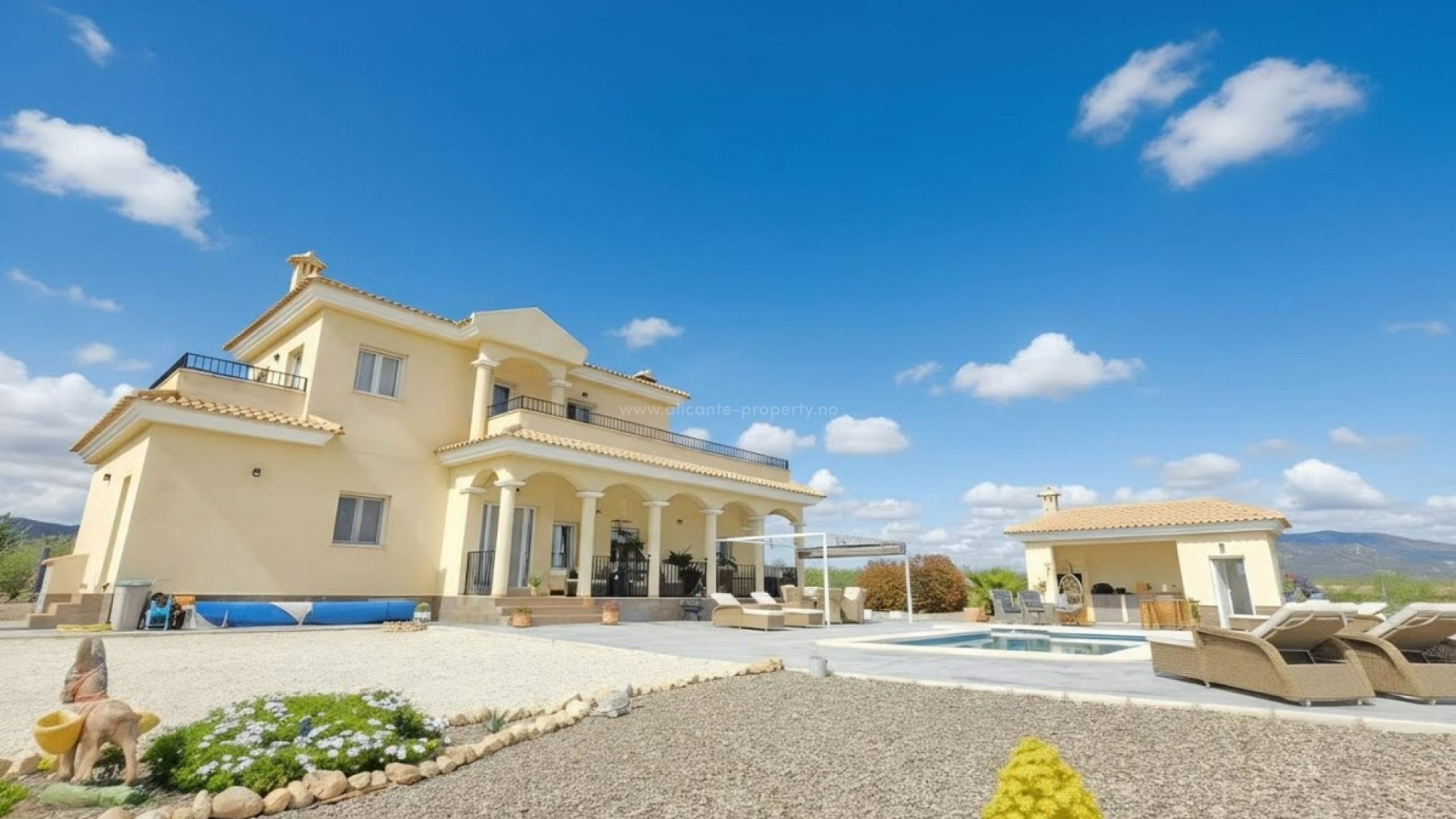 Villa in Pinoso Centro