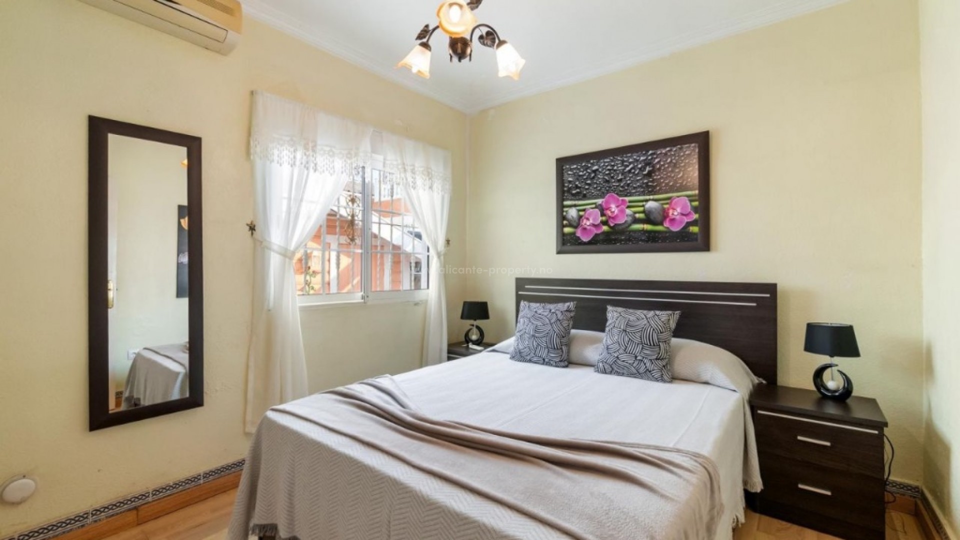 Villa in Playa Flamenca