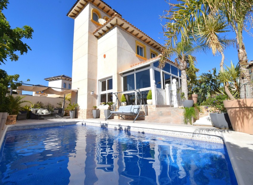 Villa in Playa Flamenca