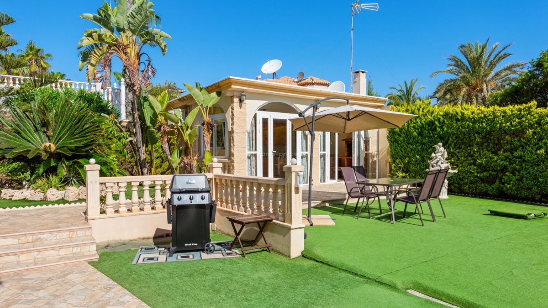 Villa in Playa Flamenca