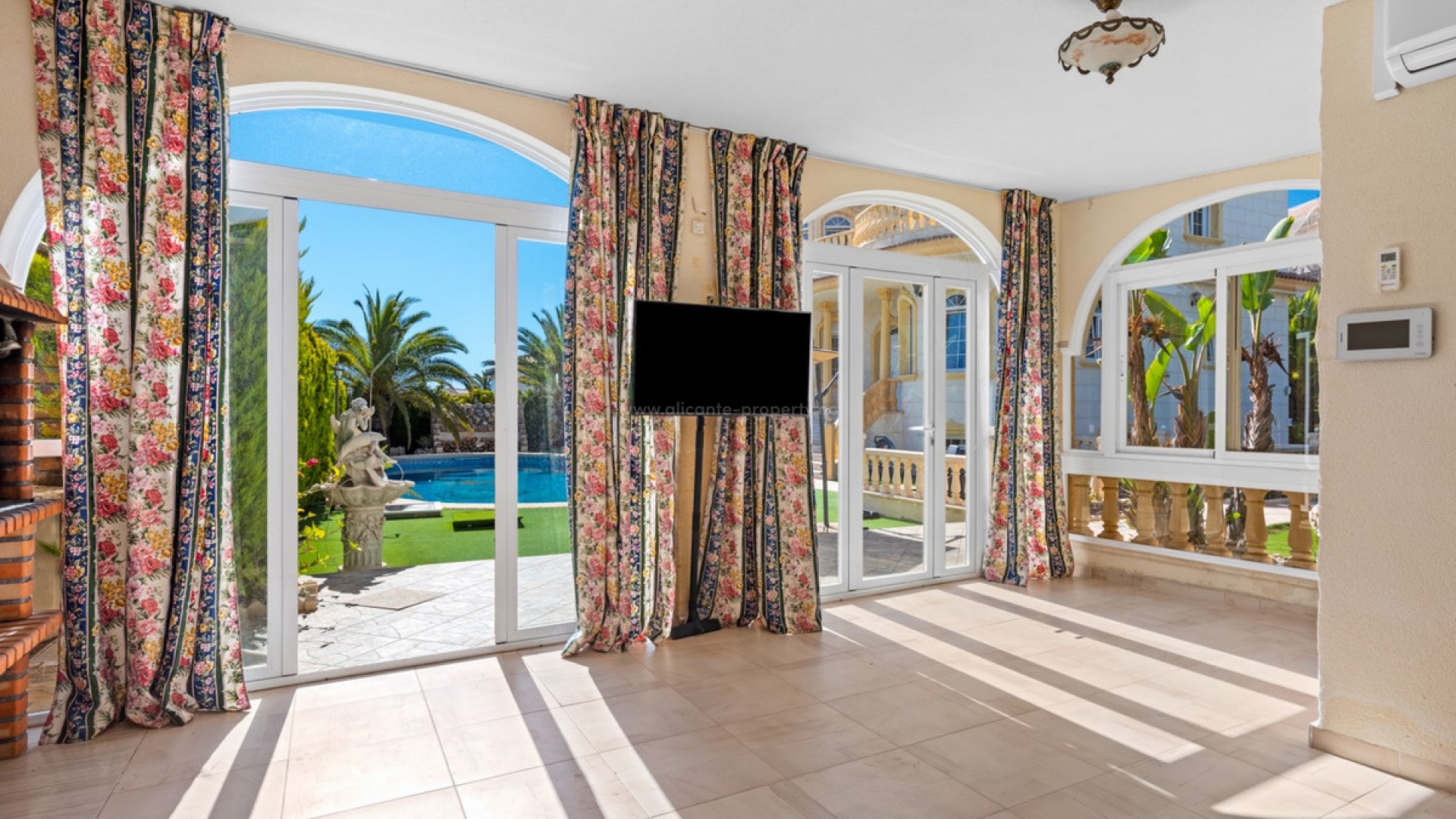 Villa in Playa Flamenca