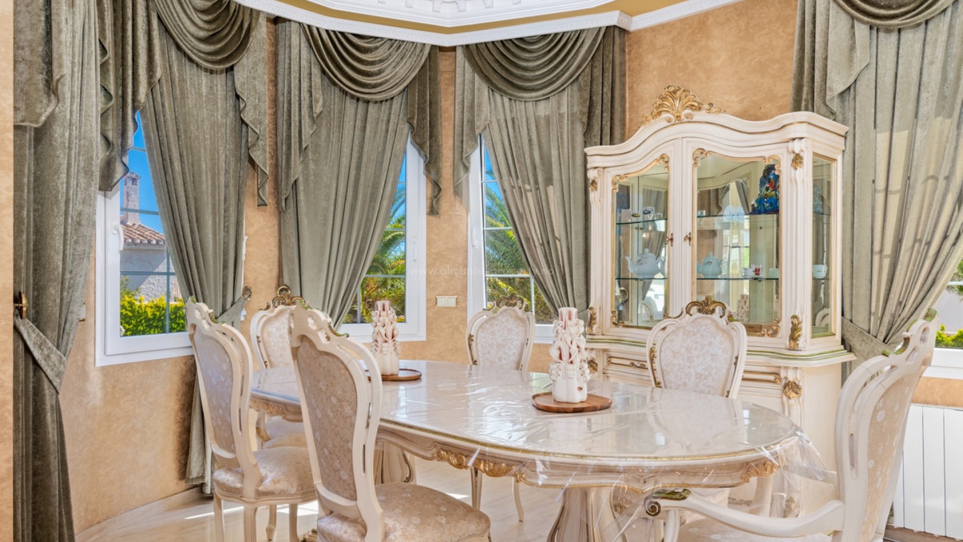Villa in Playa Flamenca