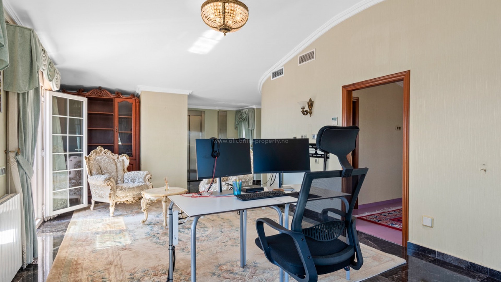 Villa in Playa Flamenca