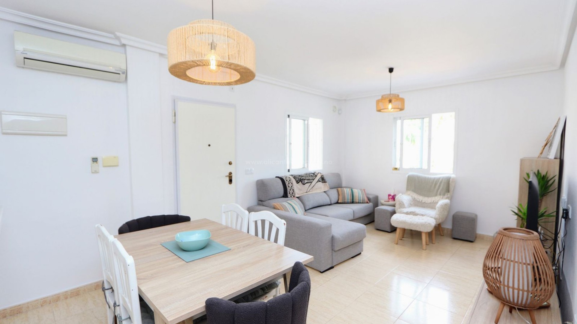 Villa in Playa Flamenca