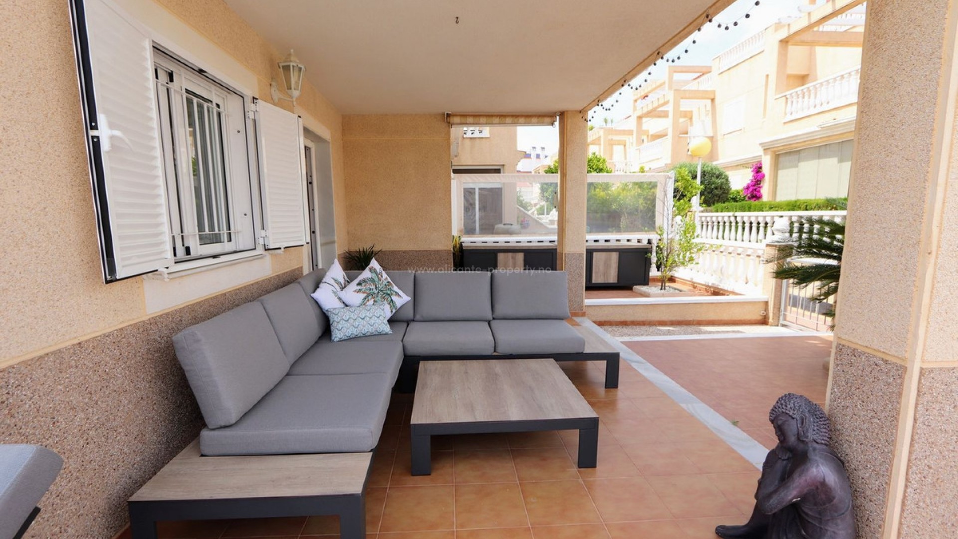 Villa in Playa Flamenca